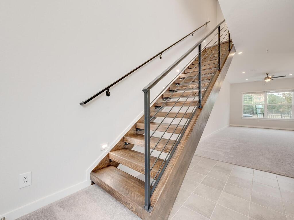 12001 Vista Parke Dr # 703, Austin, TX 78726