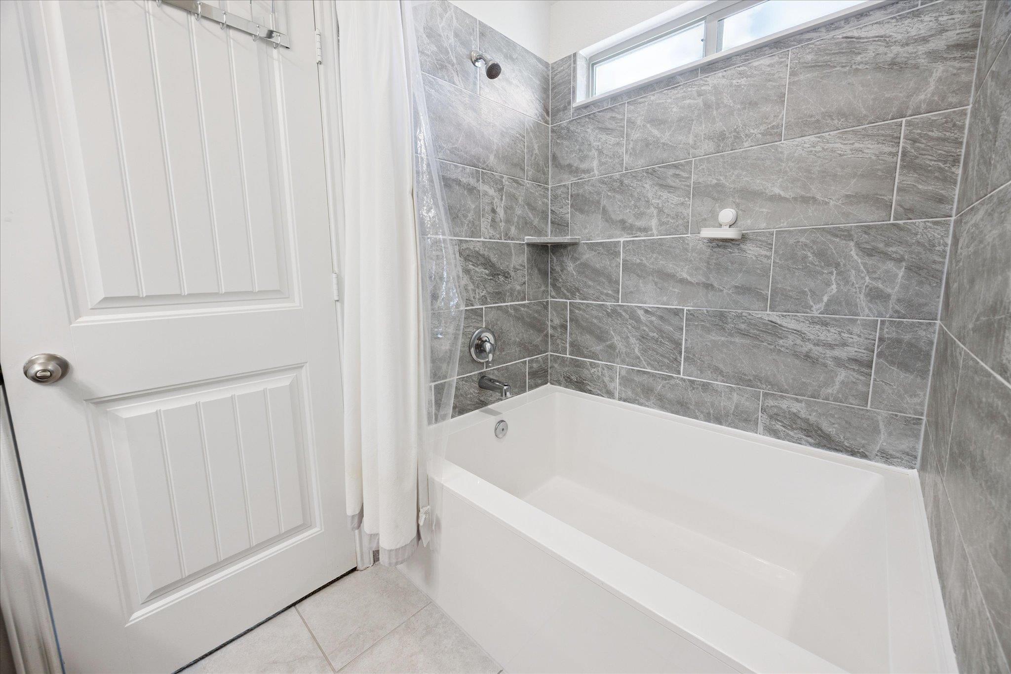 7916 Crystalbrook W, Austin, TX 78724