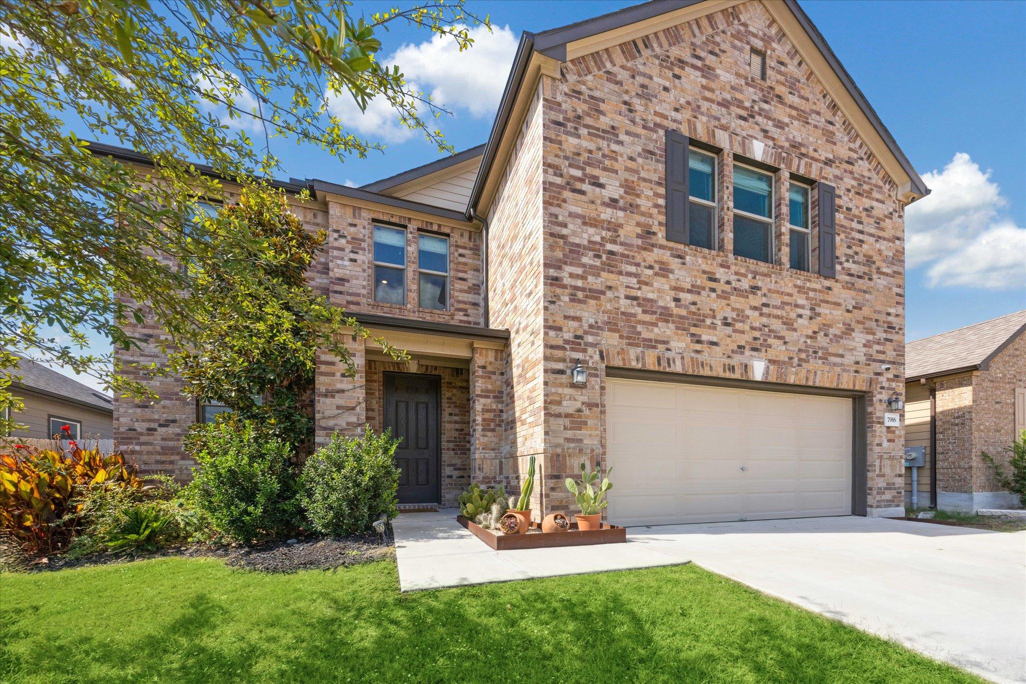 7916 Crystalbrook W, Austin, TX 78724