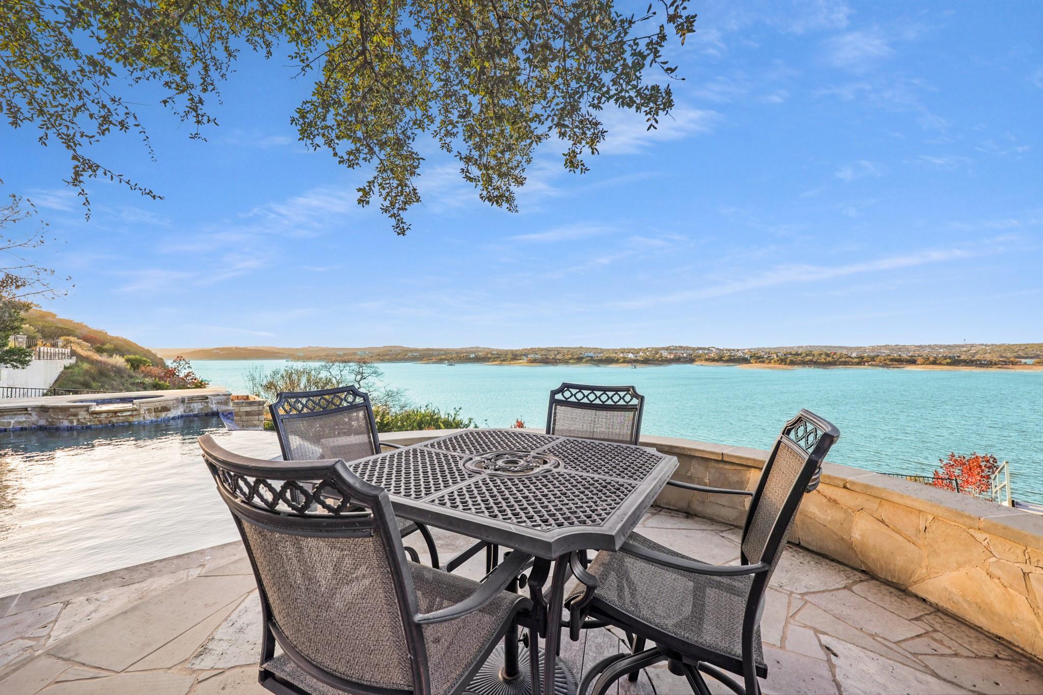 1400 Watercliffe Dr, Lago Vista, TX 78645