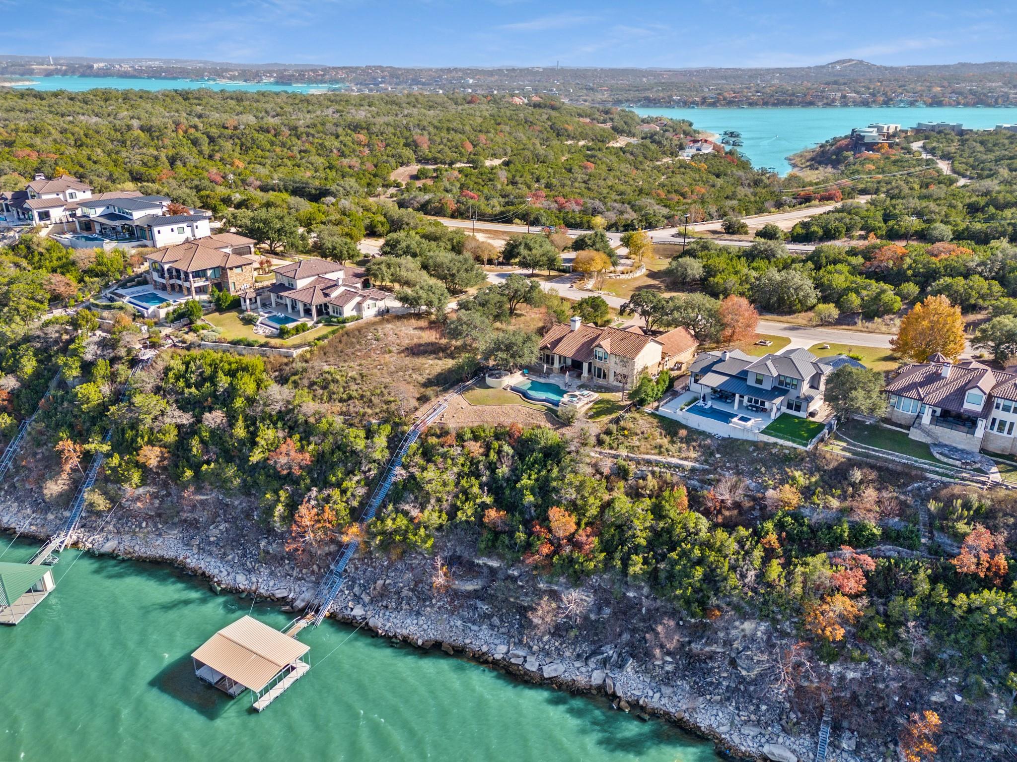 1400 Watercliffe Dr, Lago Vista, TX 78645