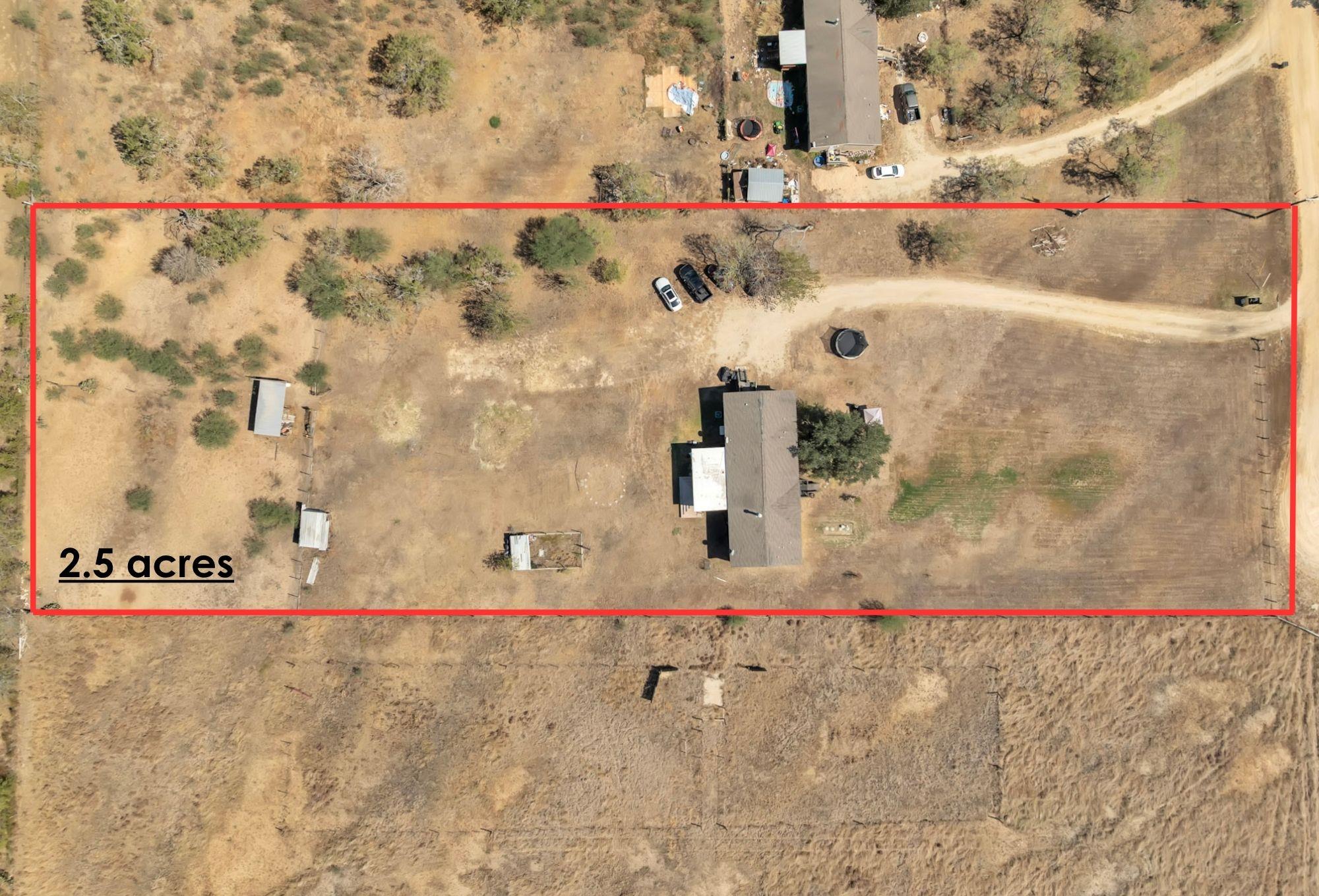 401 High Ridge Meadows Dr, Gonzales, TX 78629