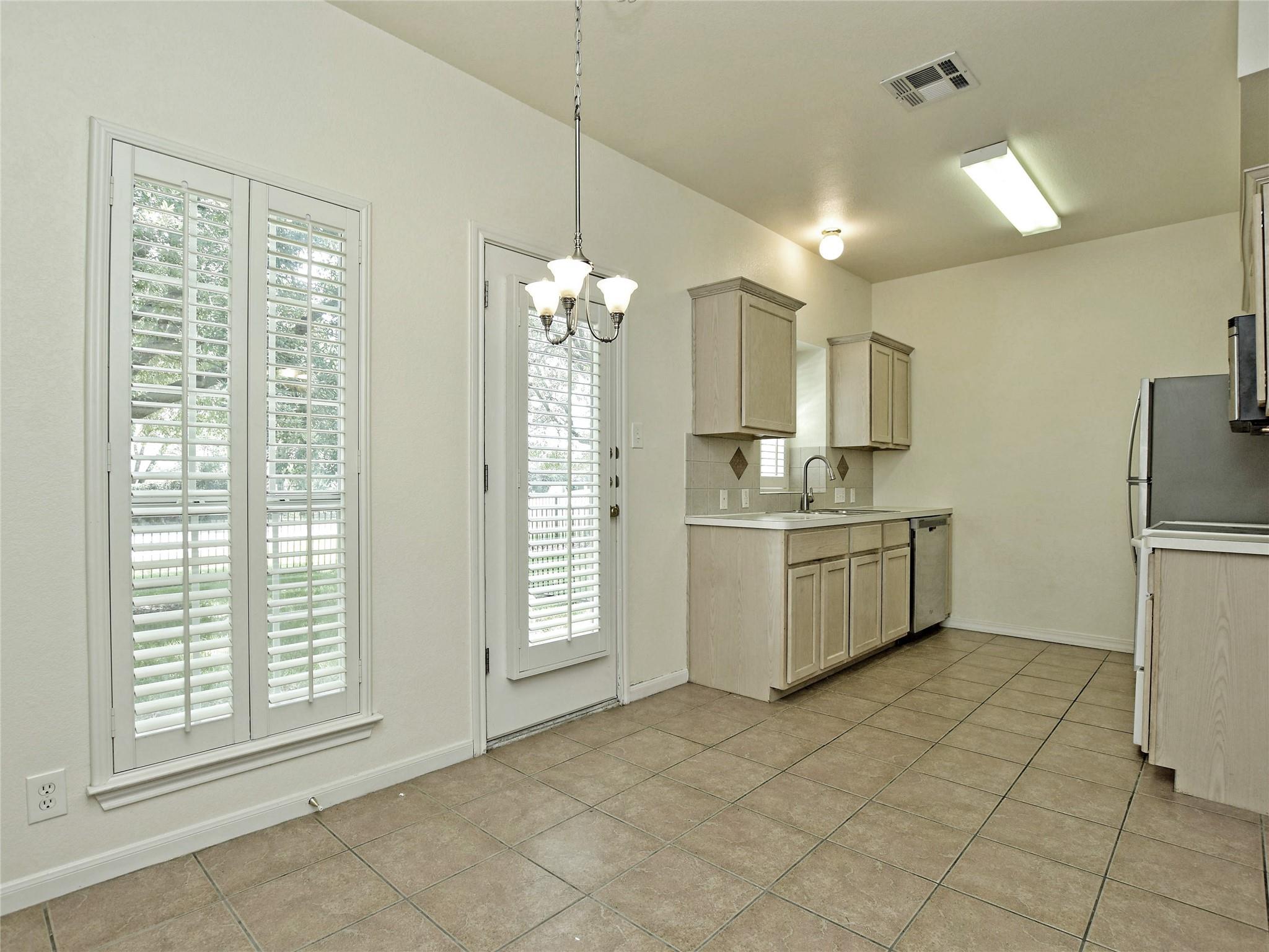 307 Hayden Rdg, Austin, TX 78738