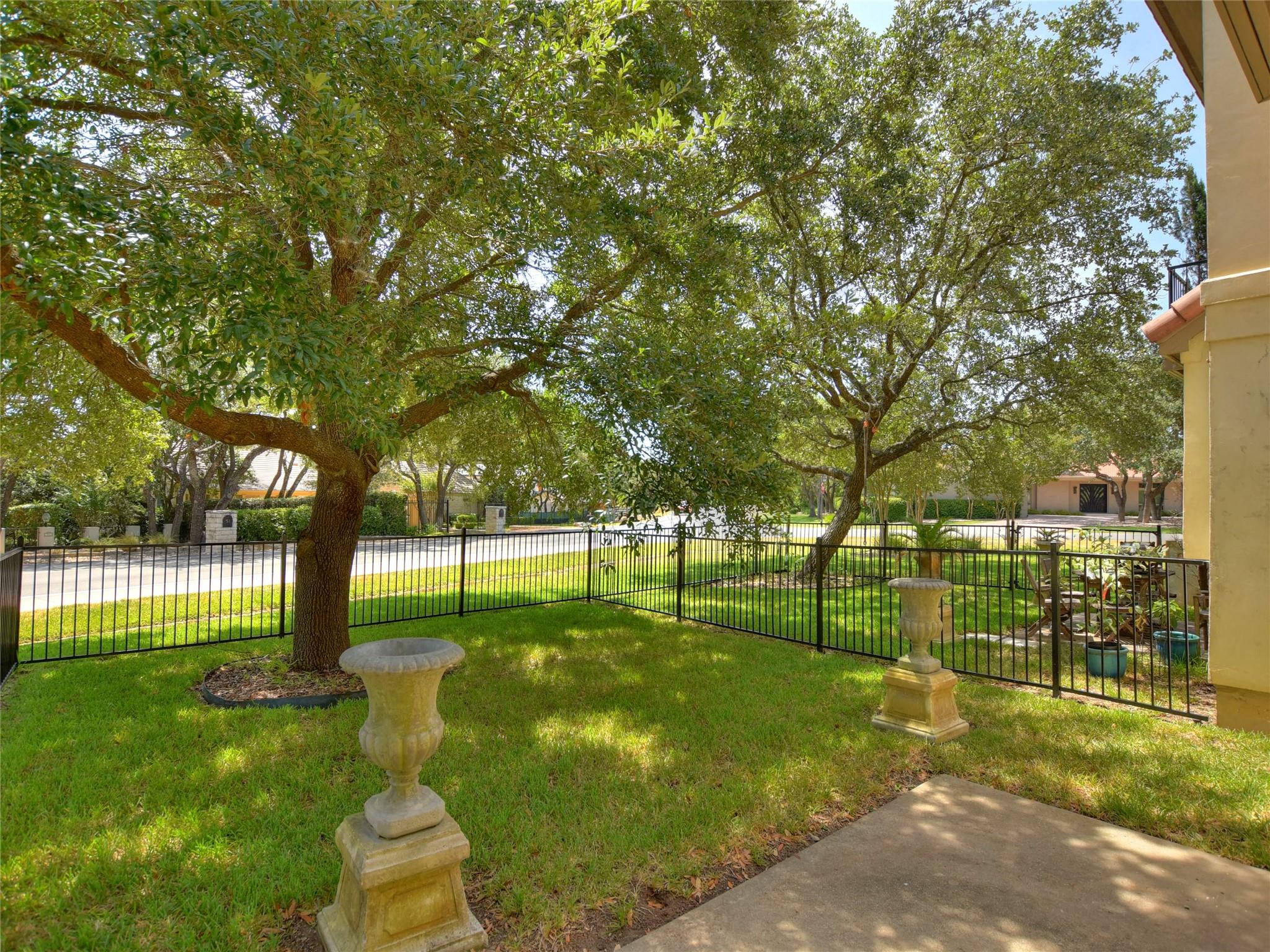 307 Hayden Rdg, Austin, TX 78738