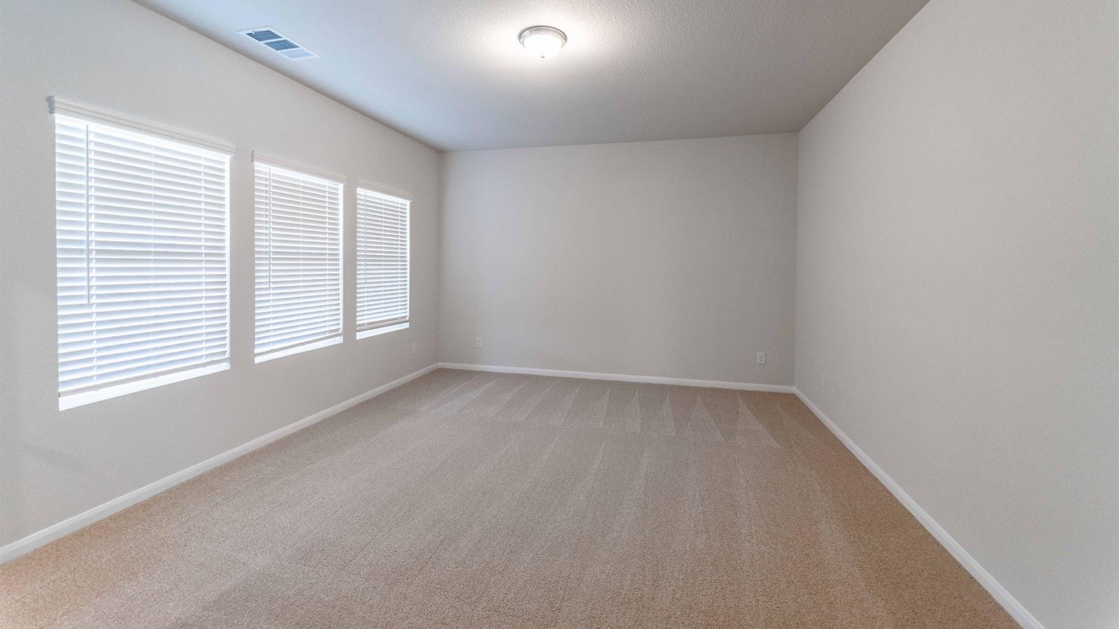 303 Ravens Crest Dr, Hutto, TX 78634