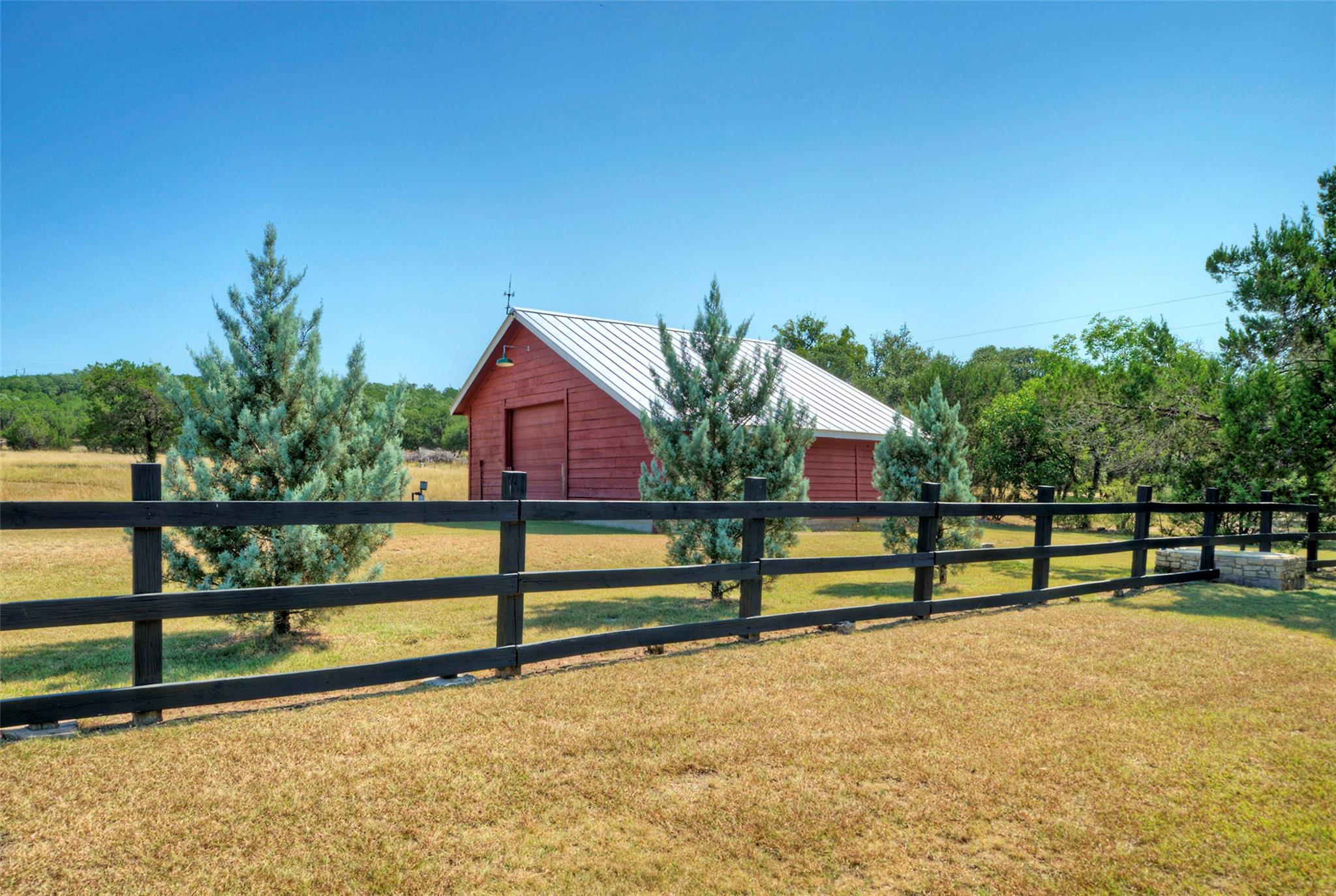 101 Arrowlake Rd, Wimberley, TX 78676