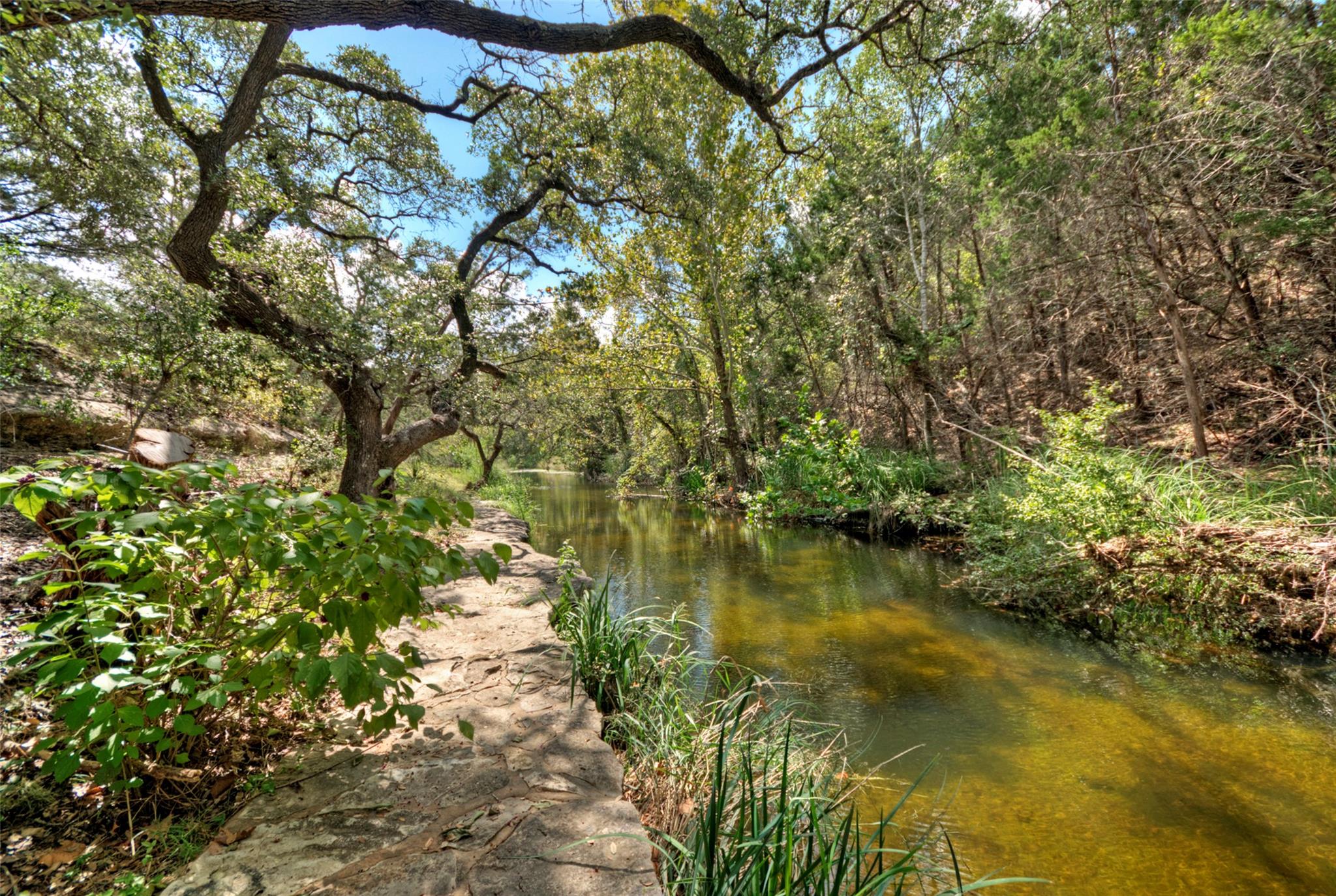 101 Arrowlake Rd, Wimberley, TX 78676
