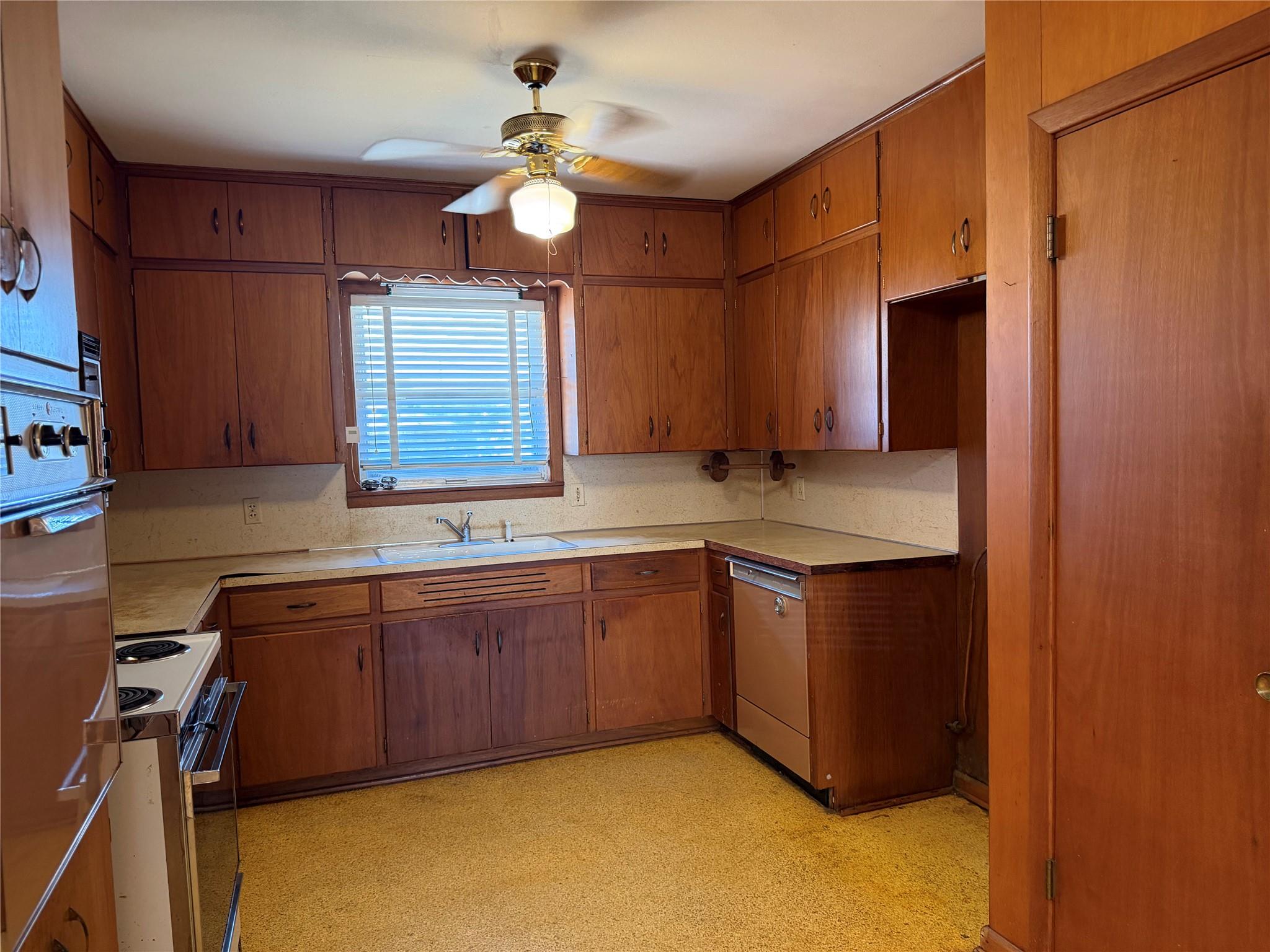 3401 Ferguson Ln, Austin, TX 78754