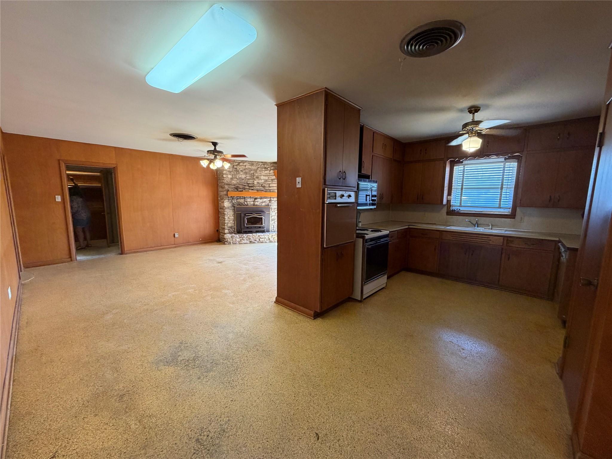 3401 Ferguson Ln, Austin, TX 78754