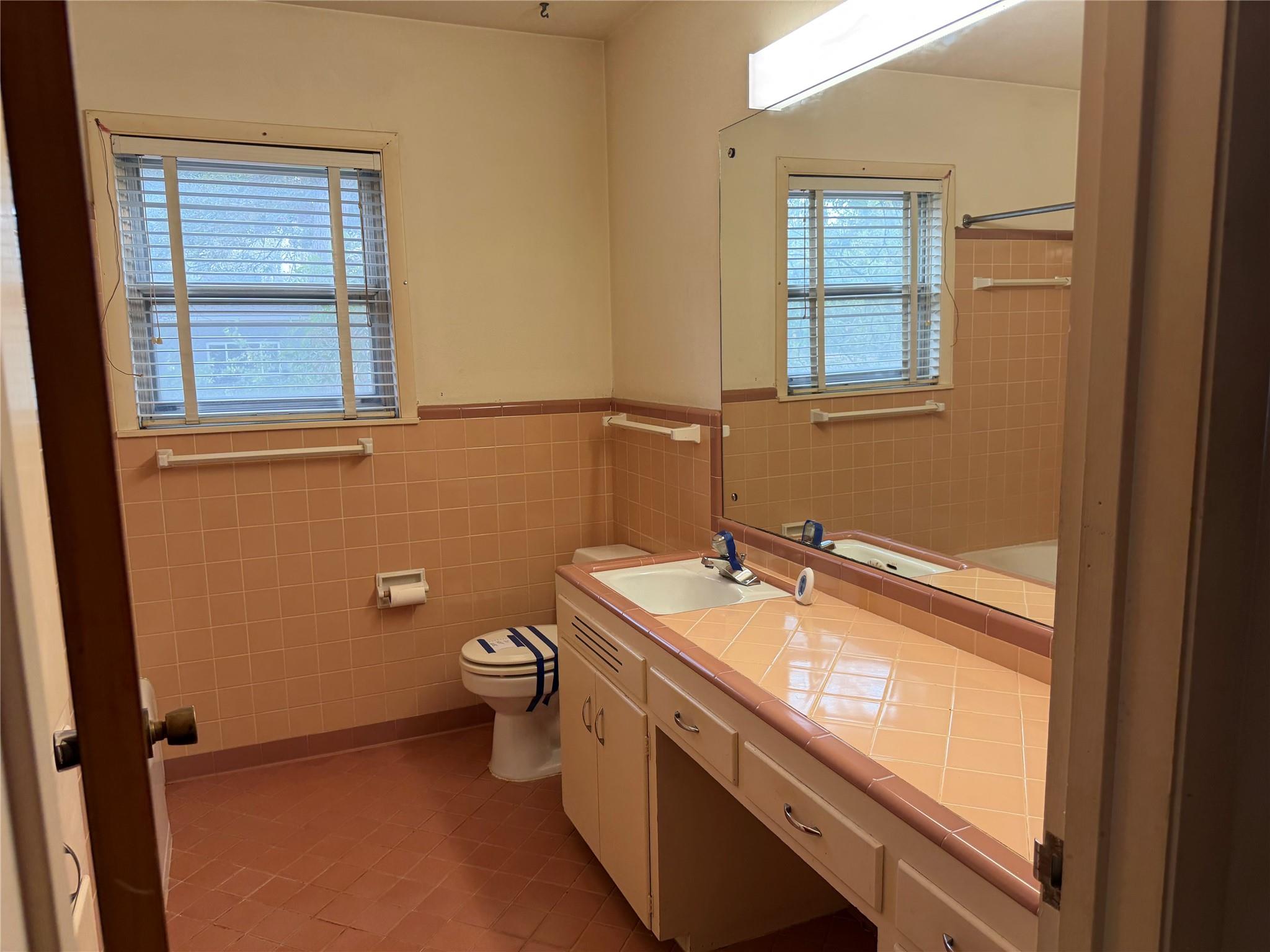 3401 Ferguson Ln, Austin, TX 78754