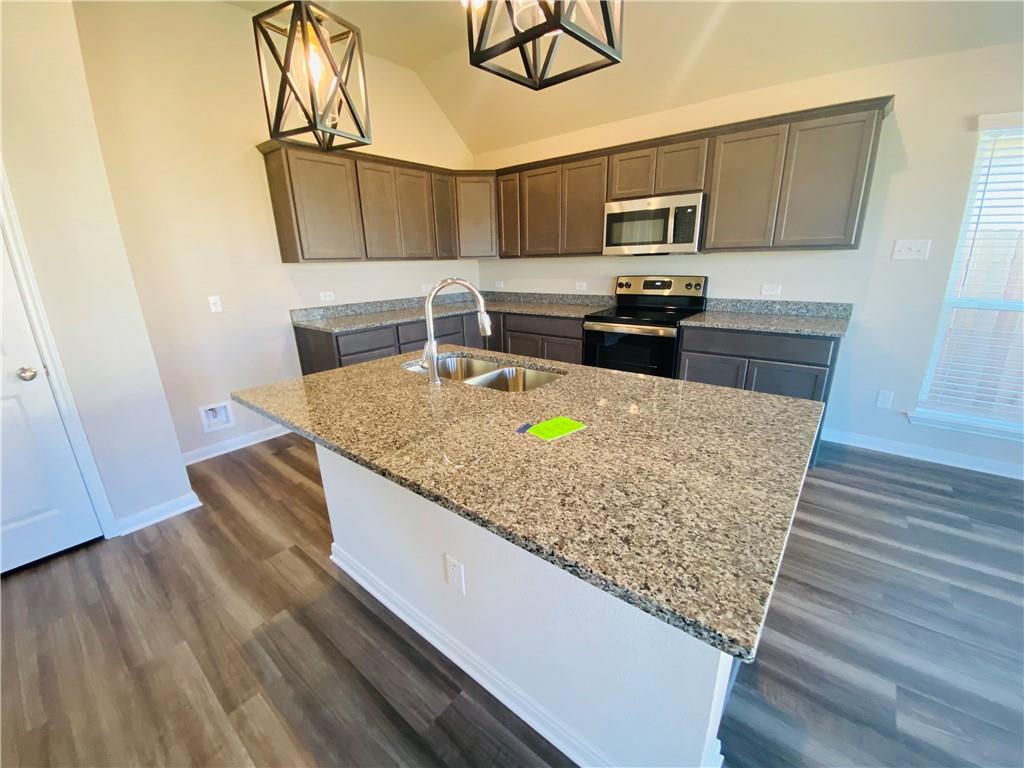 721 Hollyhock Dr, Temple, TX 76502