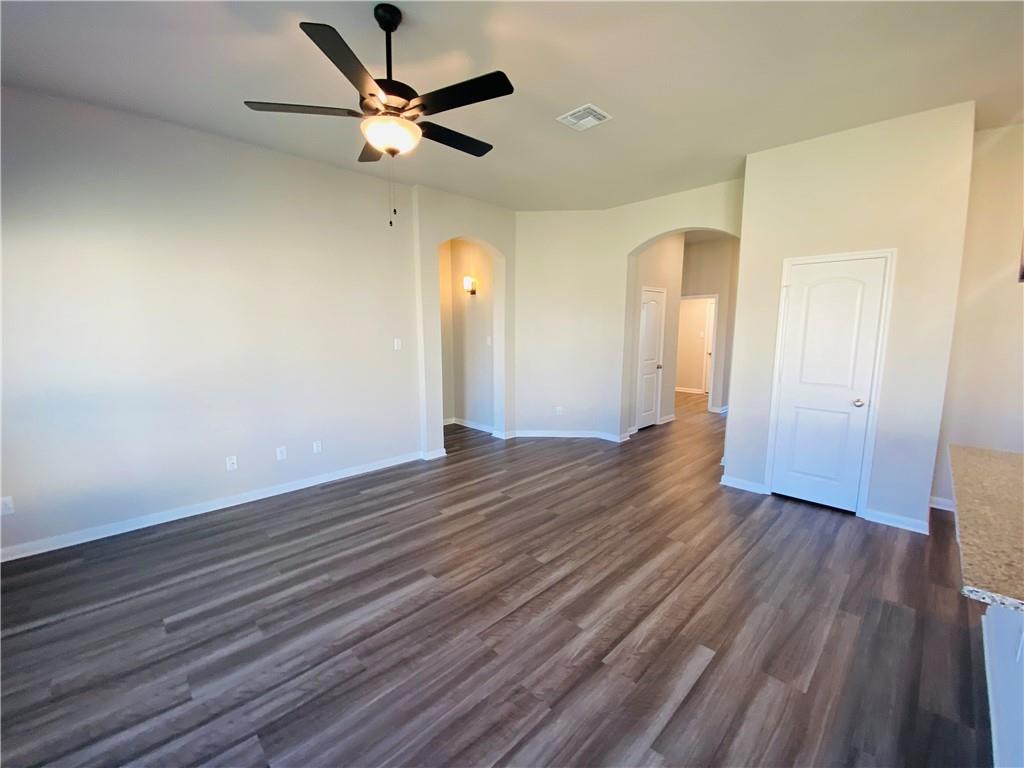 721 Hollyhock Dr, Temple, TX 76502