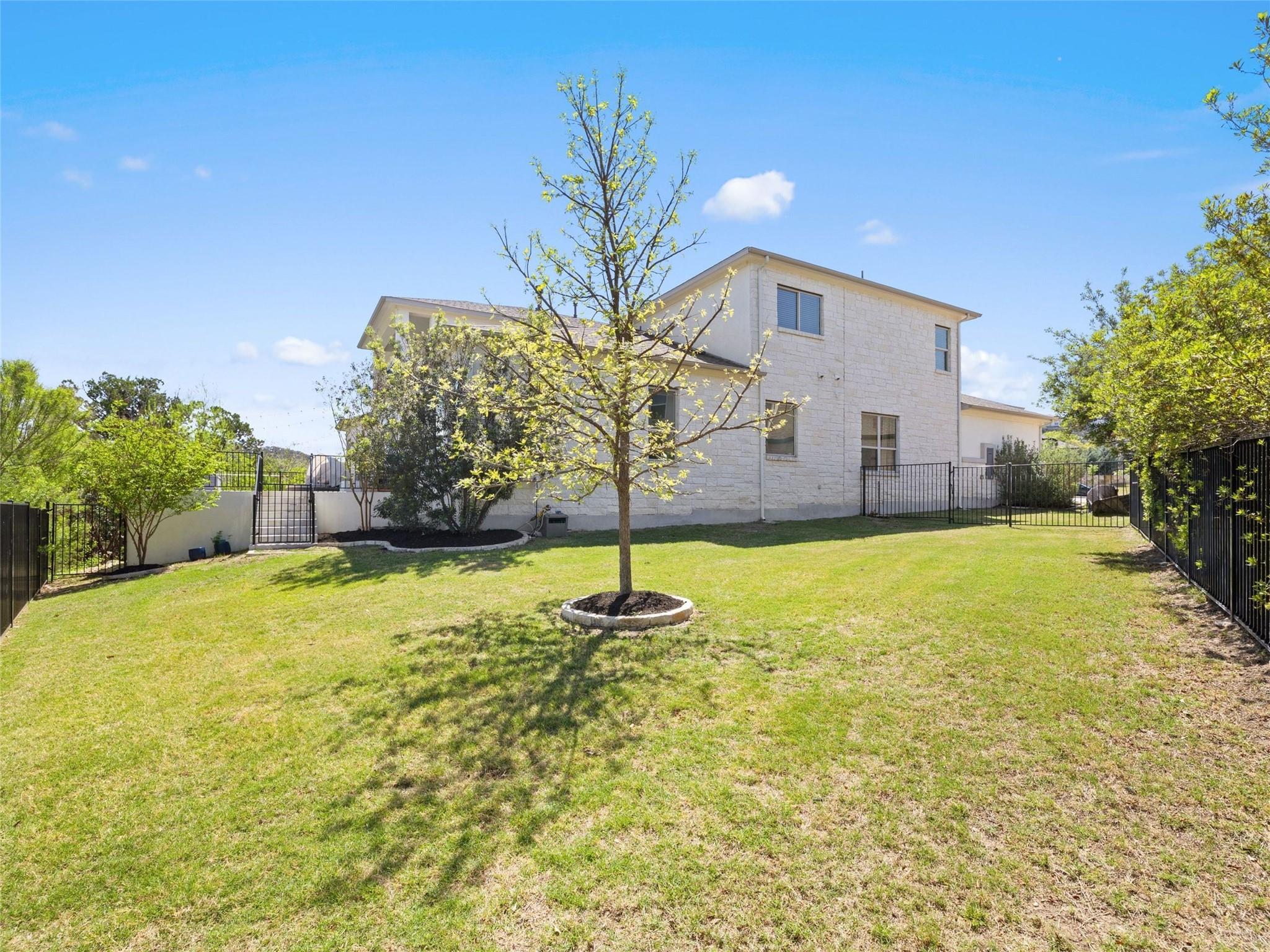 413 Mercer Falls Rd, Lakeway, TX 78738