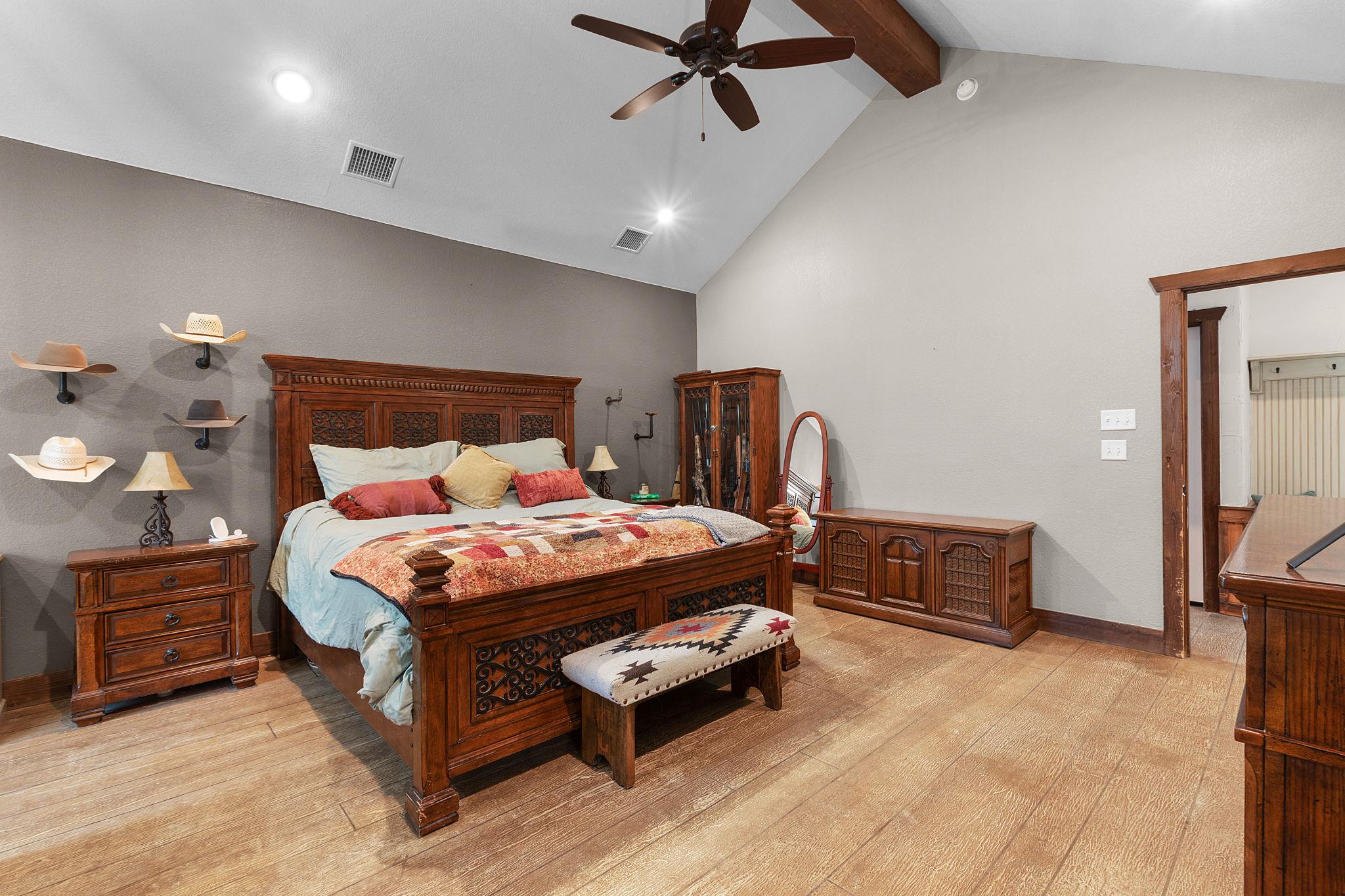 6757 County Road 3010, Lampasas, TX 76550