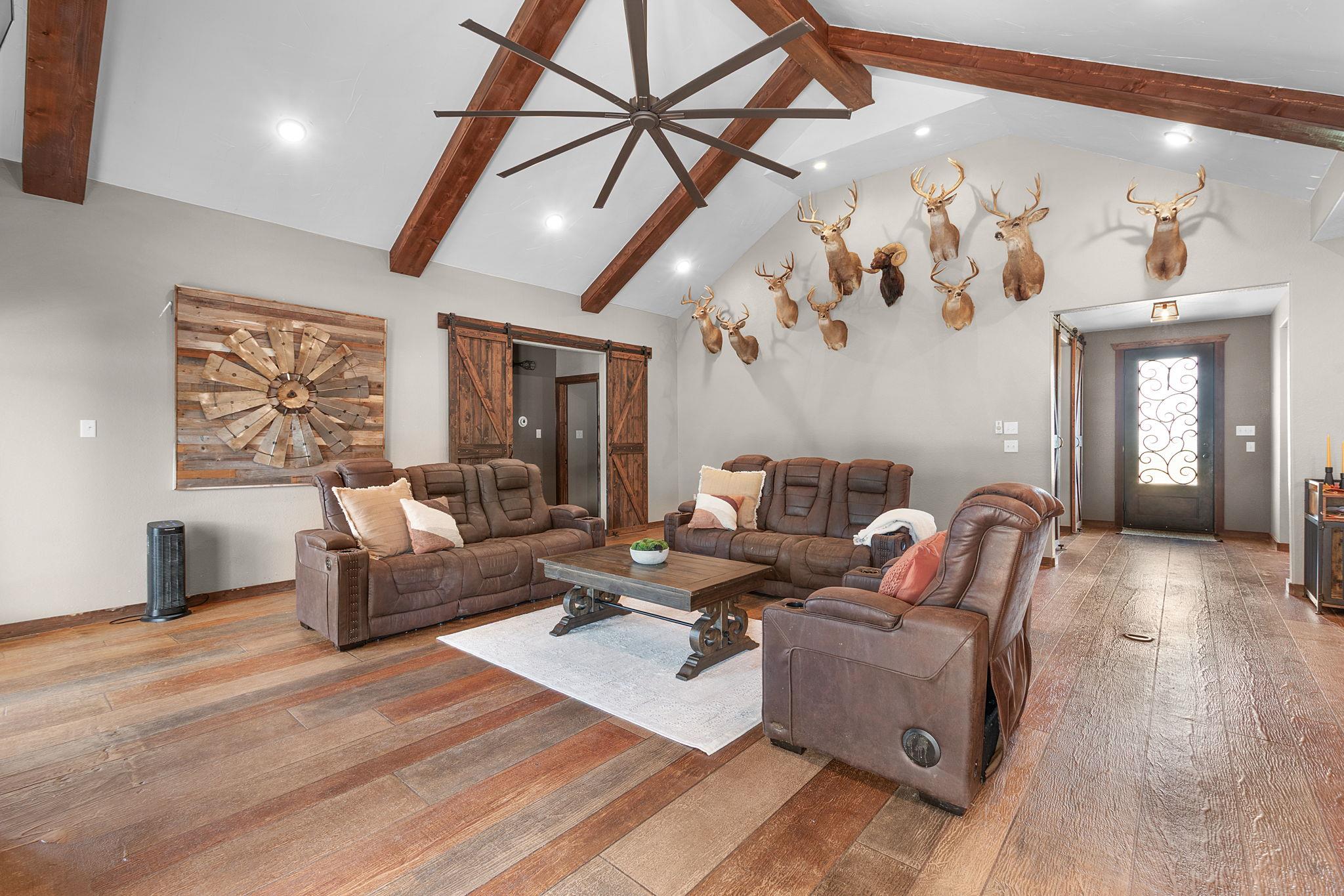 6757 County Road 3010, Lampasas, TX 76550