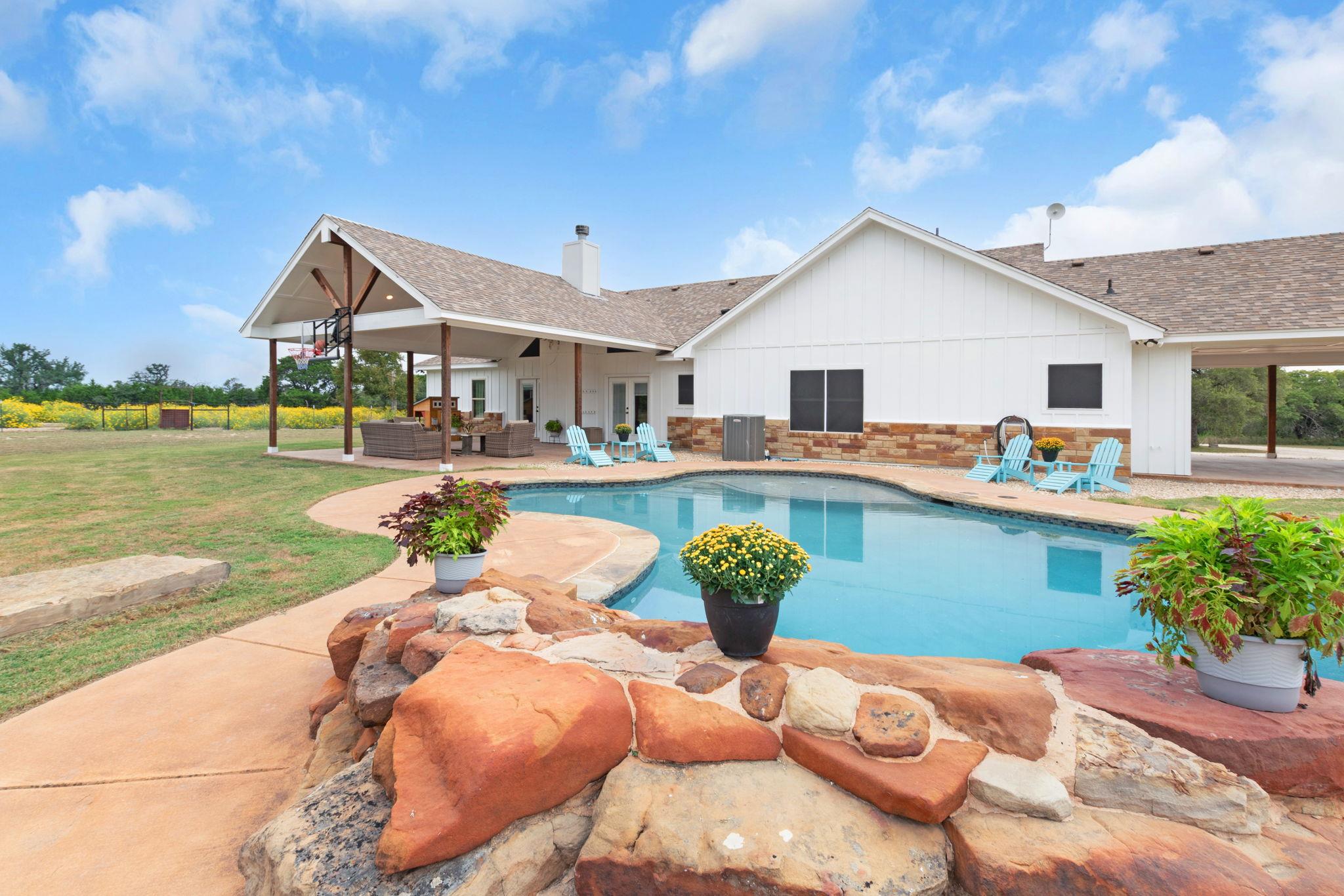 6757 County Road 3010, Lampasas, TX 76550