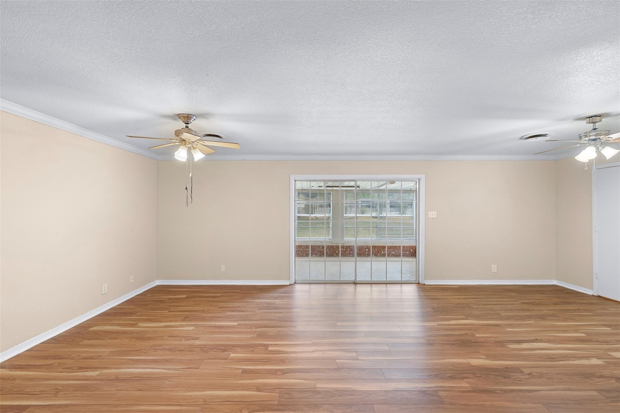 113 North Ave, Lexington, TX 78947