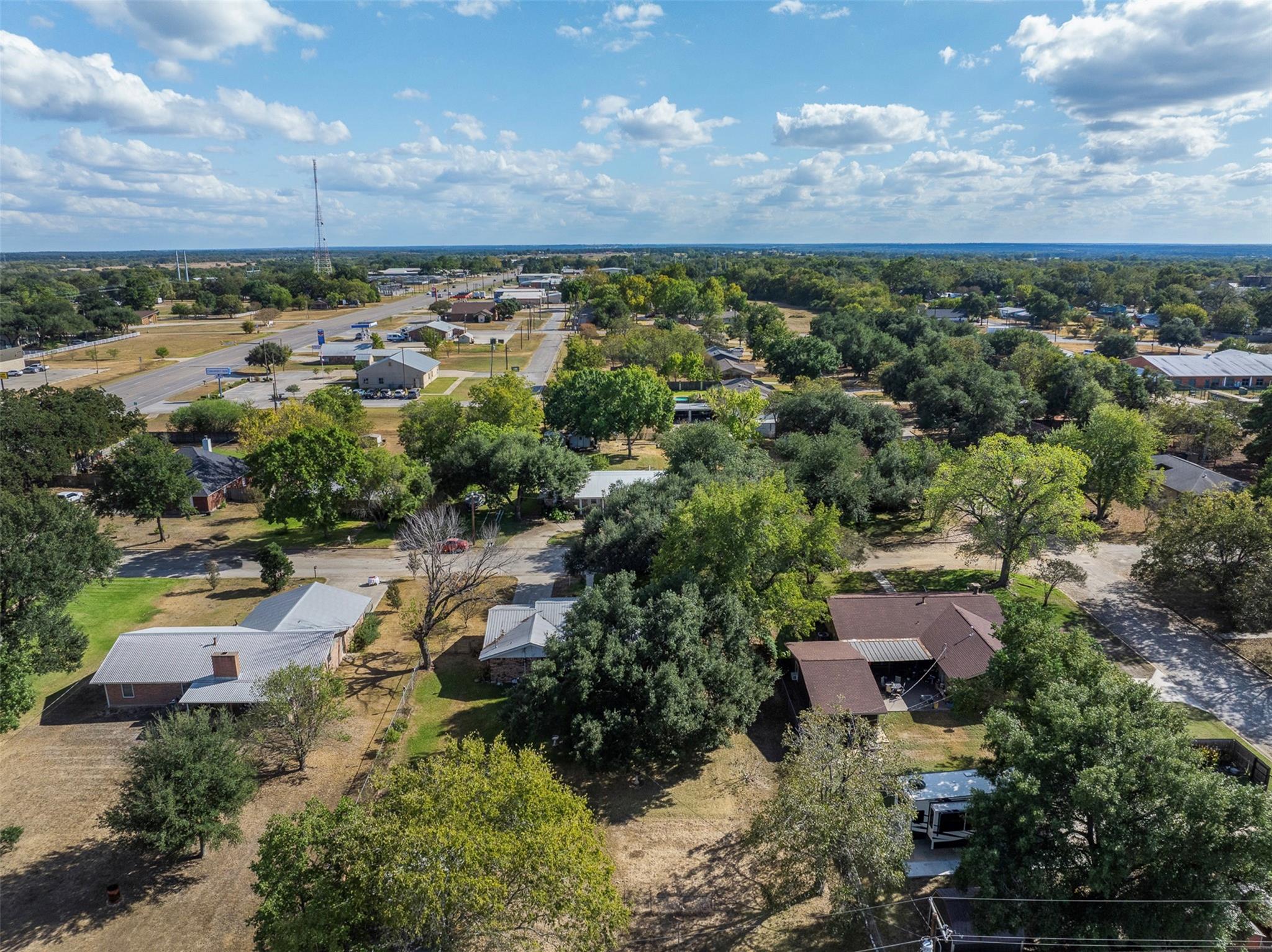 113 North Ave, Lexington, TX 78947