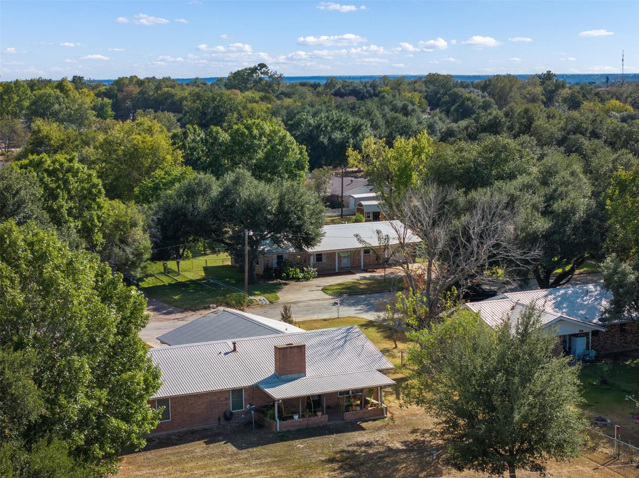 113 North Ave, Lexington, TX 78947