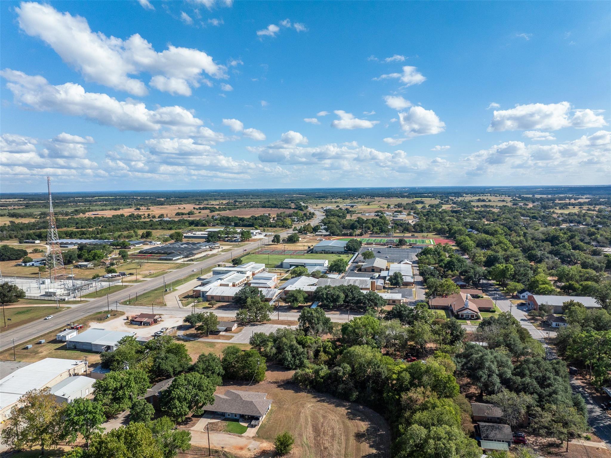 113 North Ave, Lexington, TX 78947