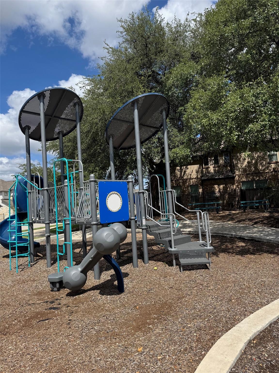 717 Kingston Pl, Cedar Park, TX 78613