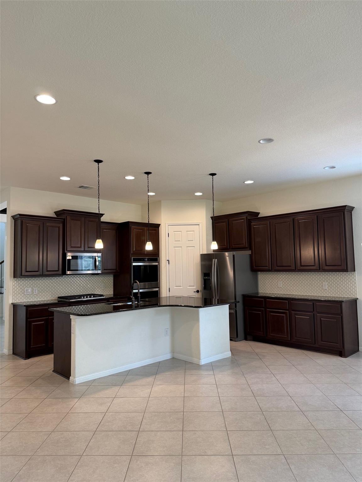 717 Kingston Pl, Cedar Park, TX 78613