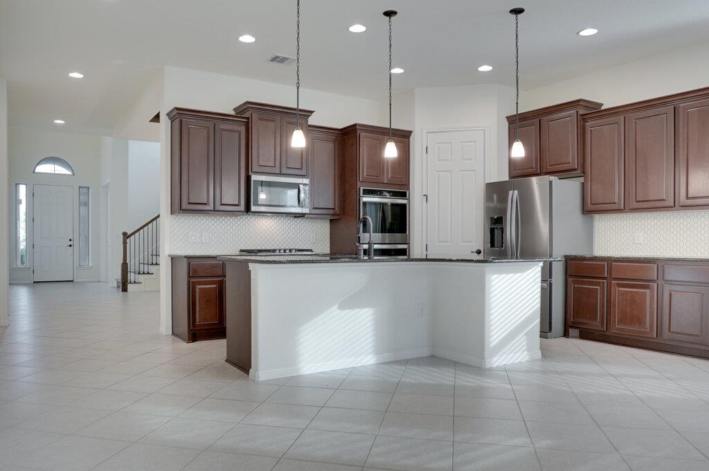 717 Kingston Pl, Cedar Park, TX 78613