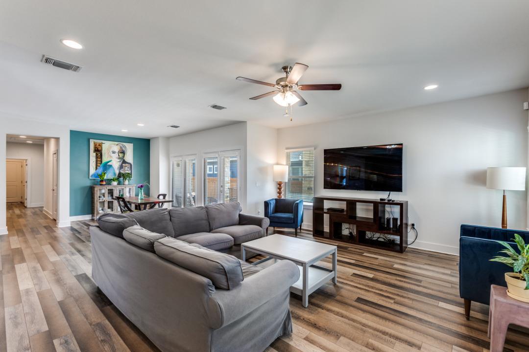 7909 Donnelley Dr, Austin, TX 78744