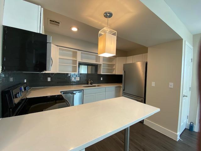 935 La Posada Dr # 218, Austin, TX 78752