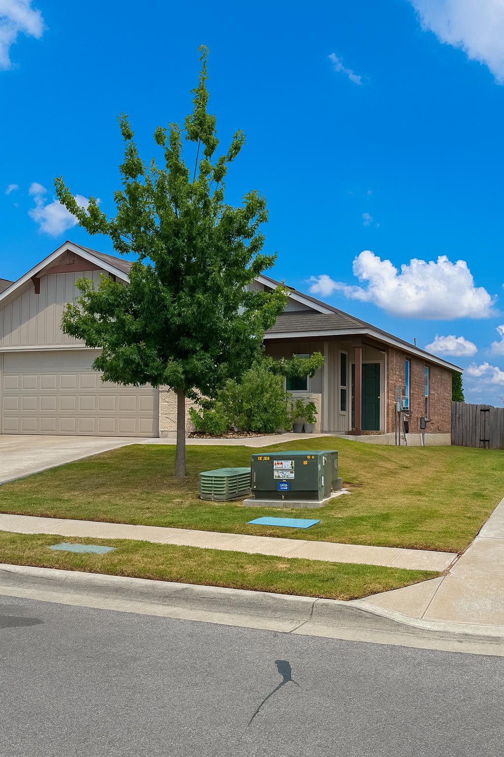 302 Eves Necklace Dr, Buda, TX 78610