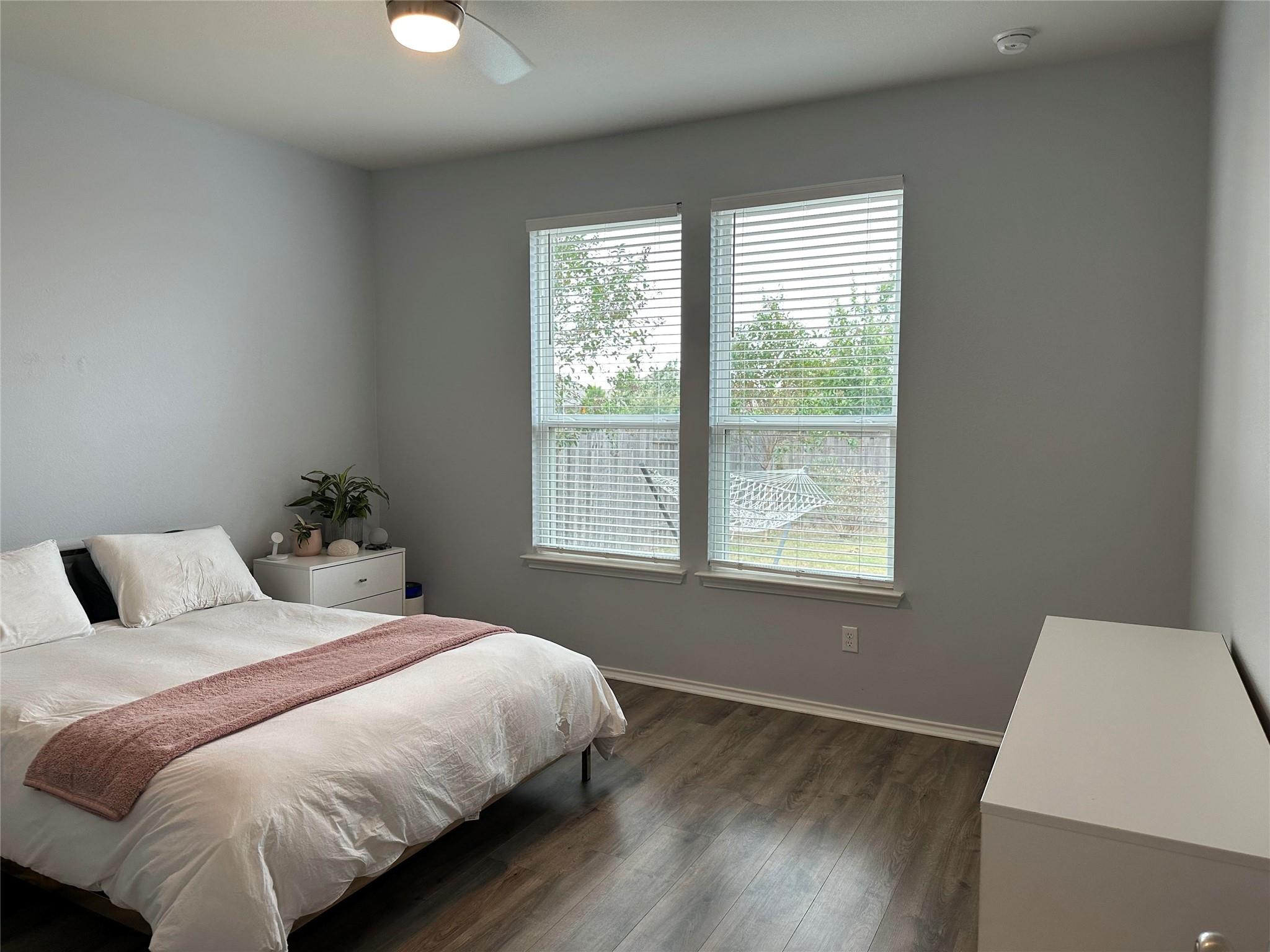 302 Eves Necklace Dr, Buda, TX 78610