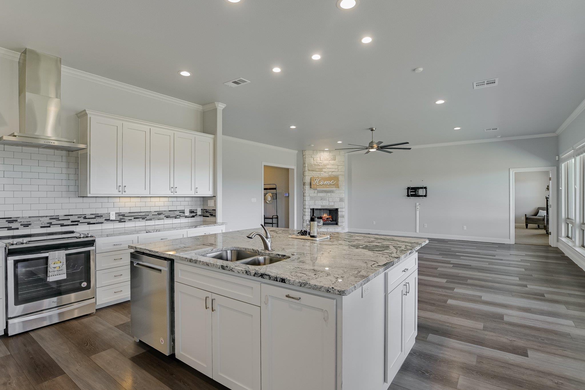 21003 Twisting Trl, Lago Vista, TX 78645