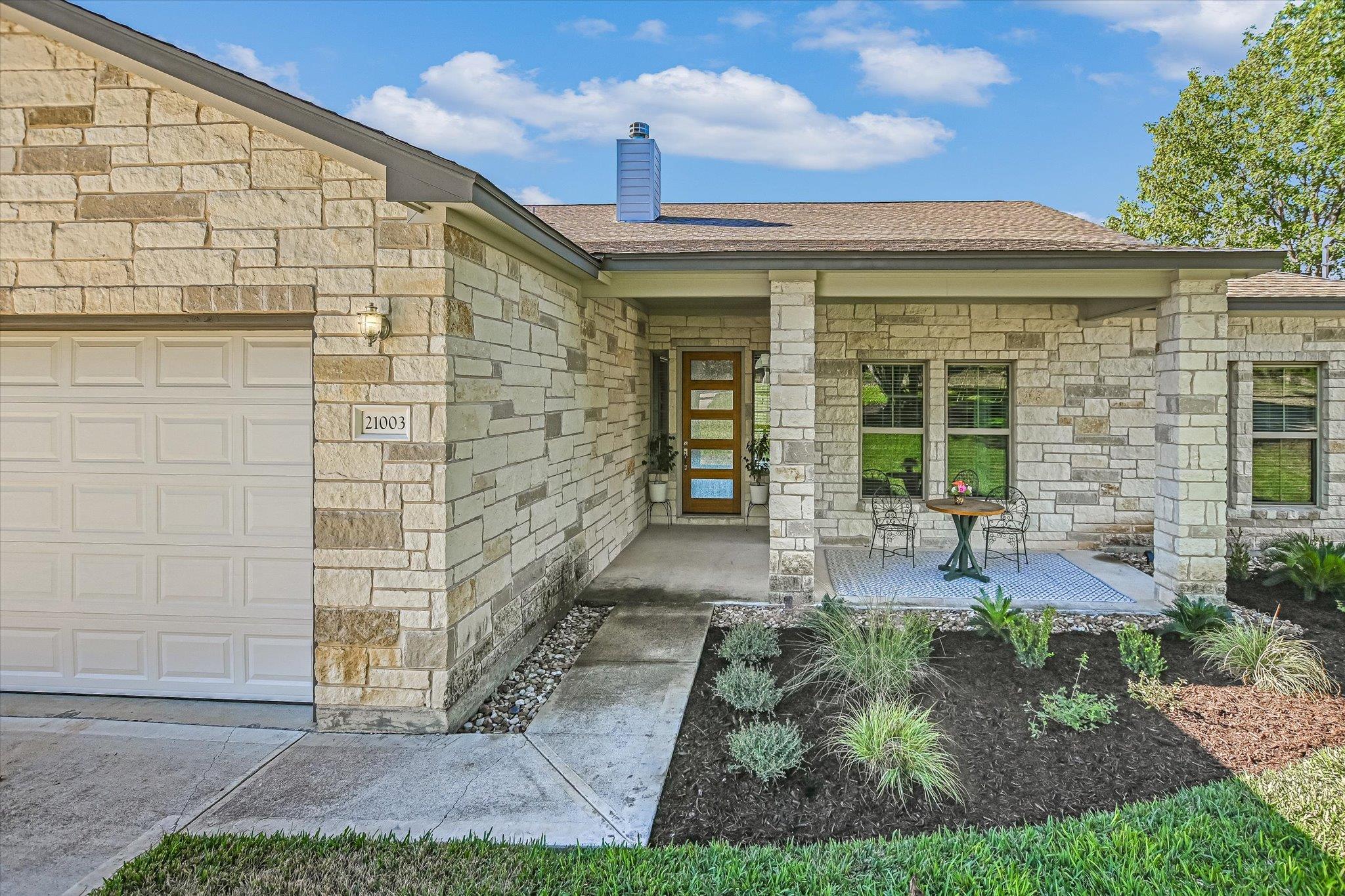 21003 Twisting Trl, Lago Vista, TX 78645