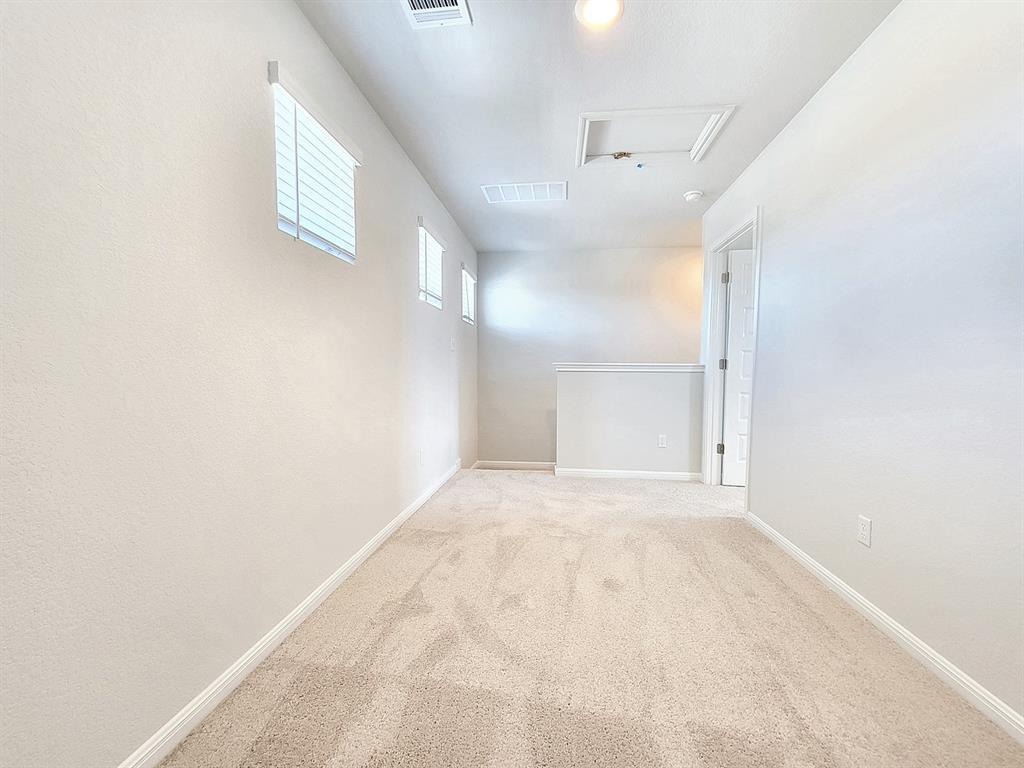 2412 Oscar Eli Pl, Round Rock, TX 78665