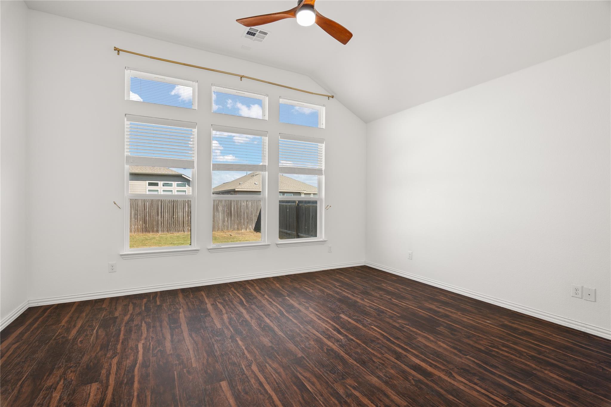 349 Vista Portola Loop, Liberty Hill, TX 78642