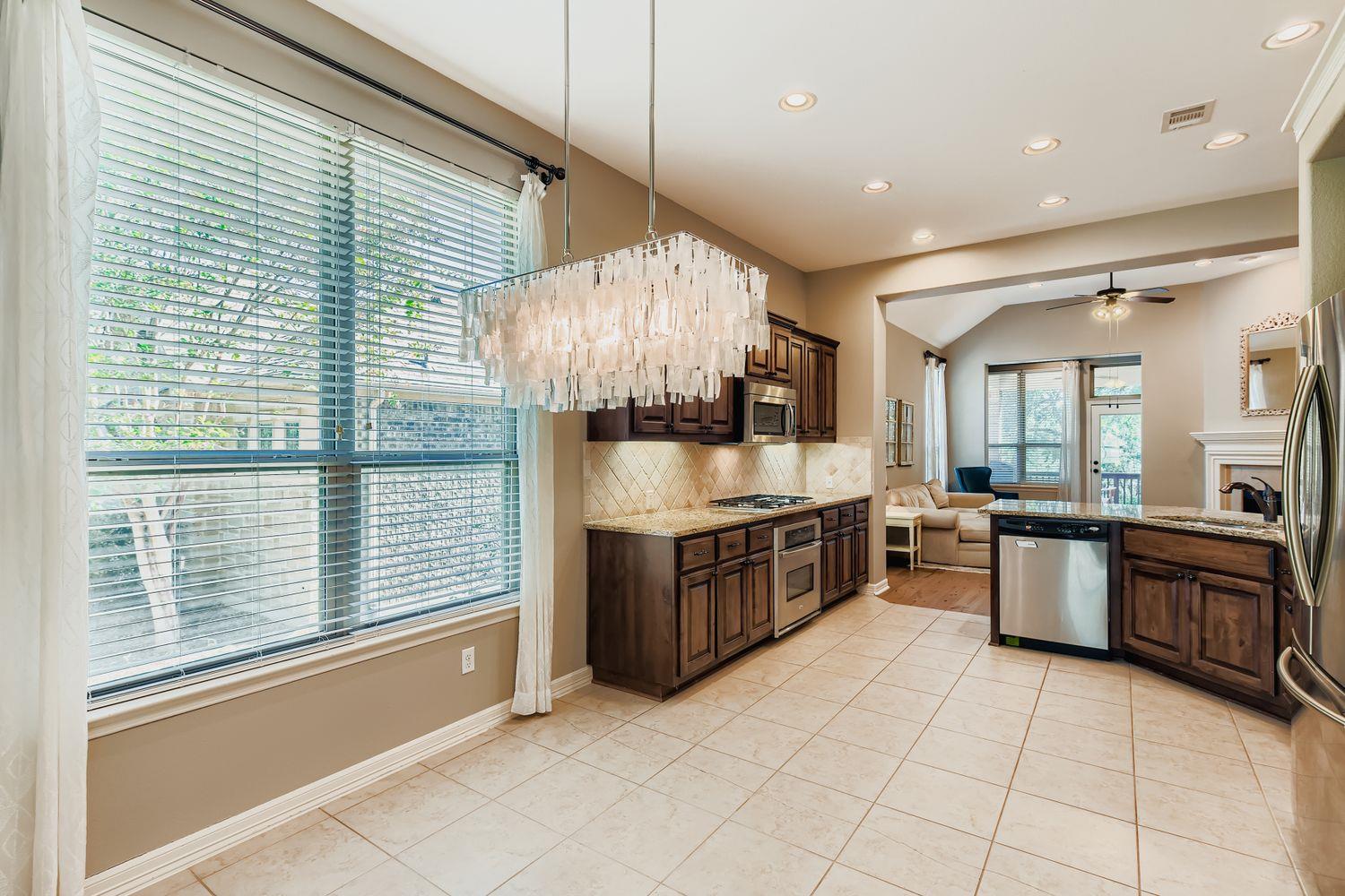 507 Catalina Ln, Austin, TX 78737