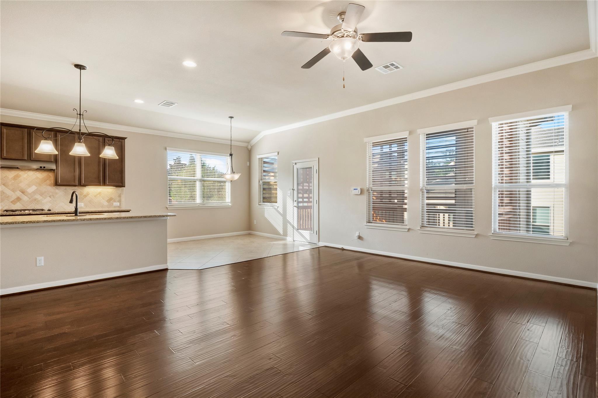 108 Phil Mickelson Ct, Round Rock, TX 78664