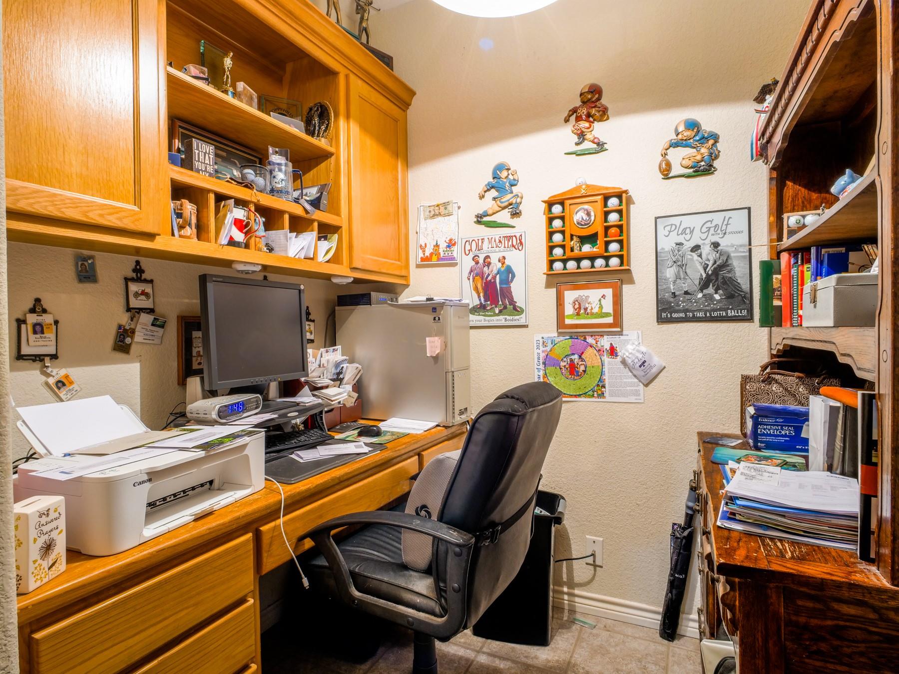 120 Meadowlakes Dr, Meadowlakes, TX 78654