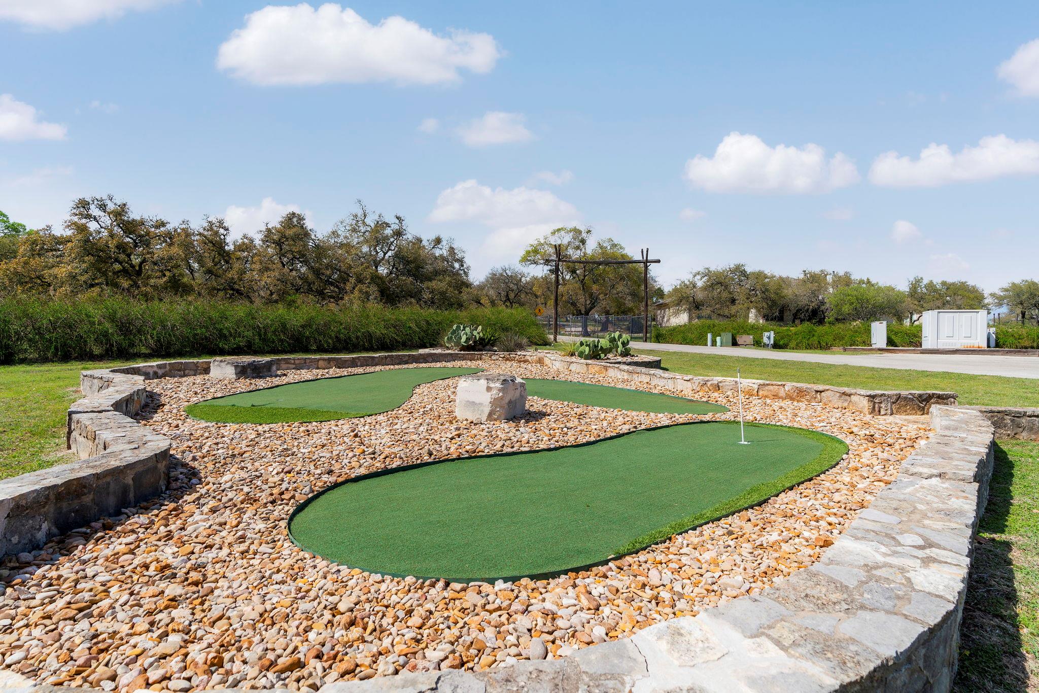 125 Brown Saddle Cv, Driftwood, TX 78619