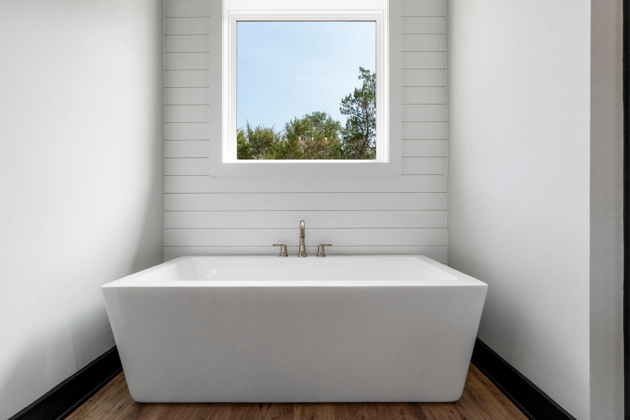 125 Brown Saddle Cv, Driftwood, TX 78619