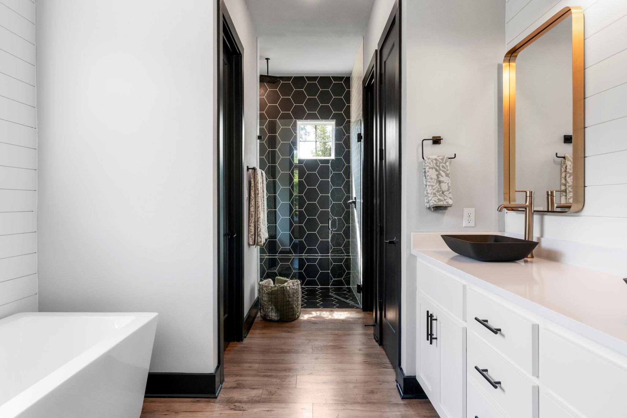 125 Brown Saddle Cv, Driftwood, TX 78619