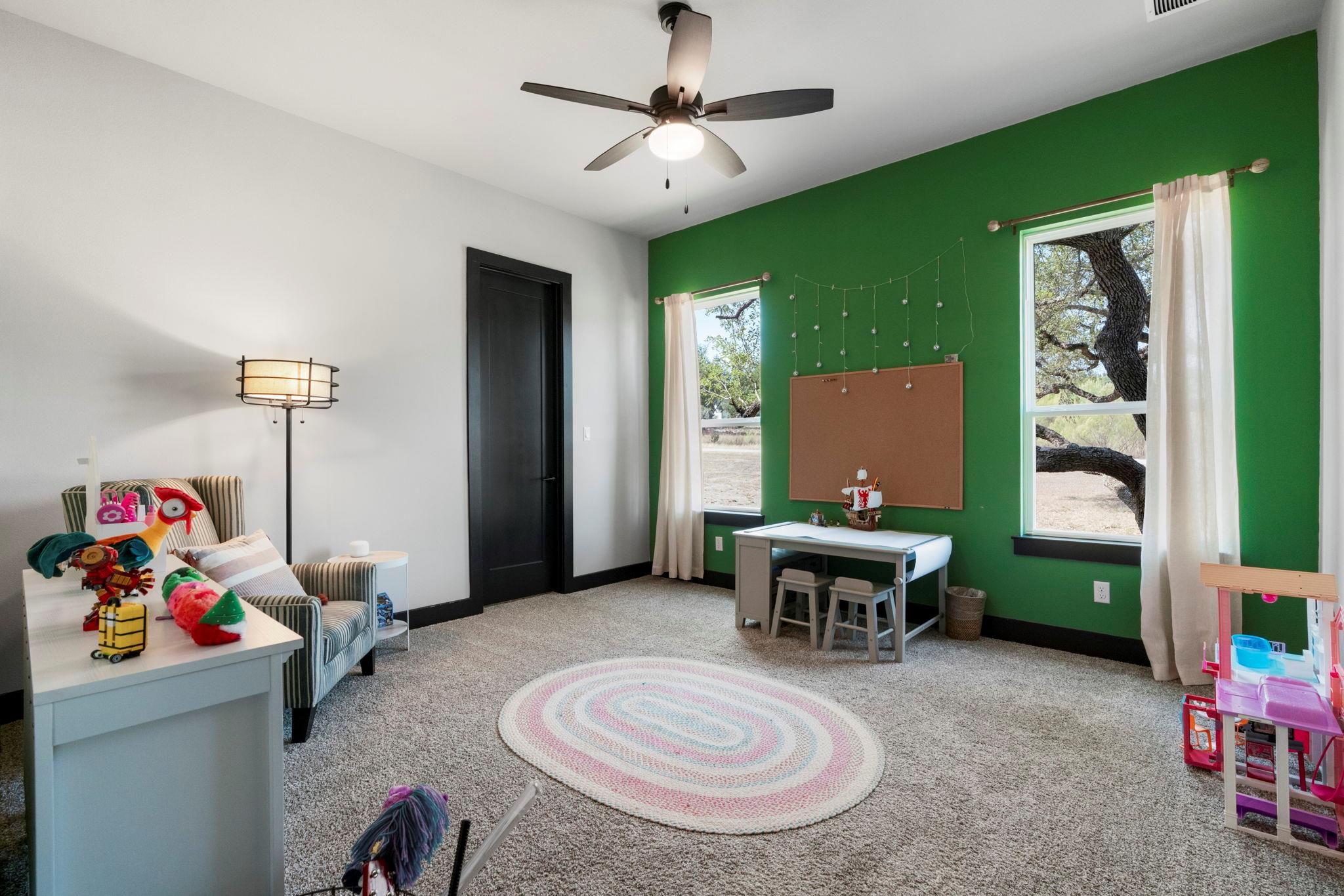 125 Brown Saddle Cv, Driftwood, TX 78619