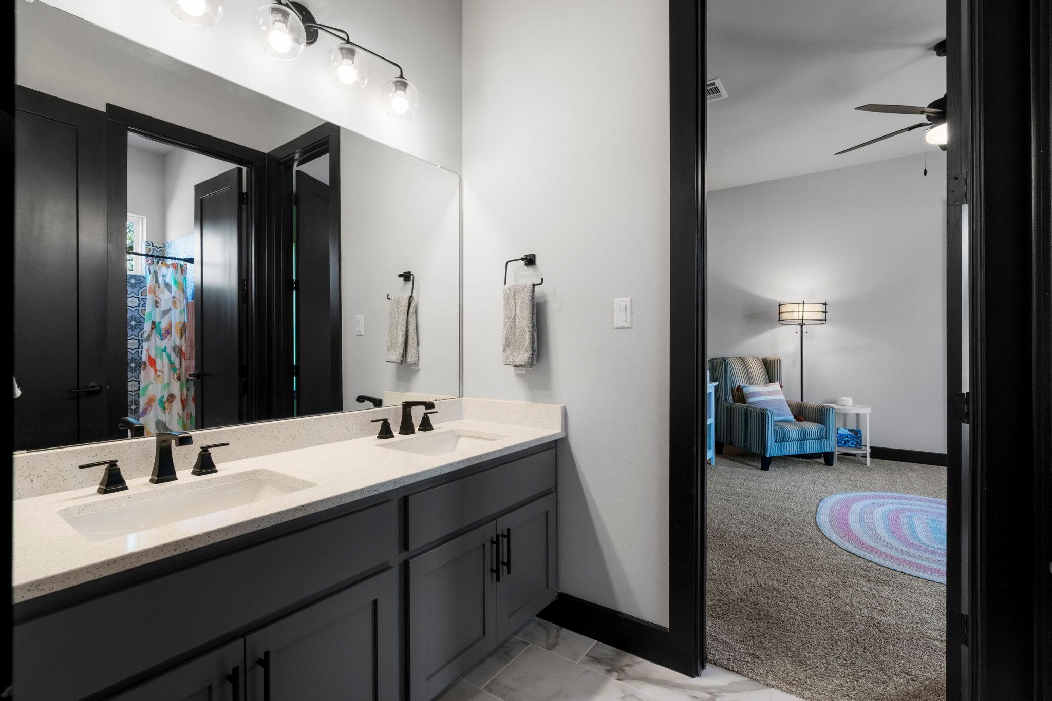 125 Brown Saddle Cv, Driftwood, TX 78619