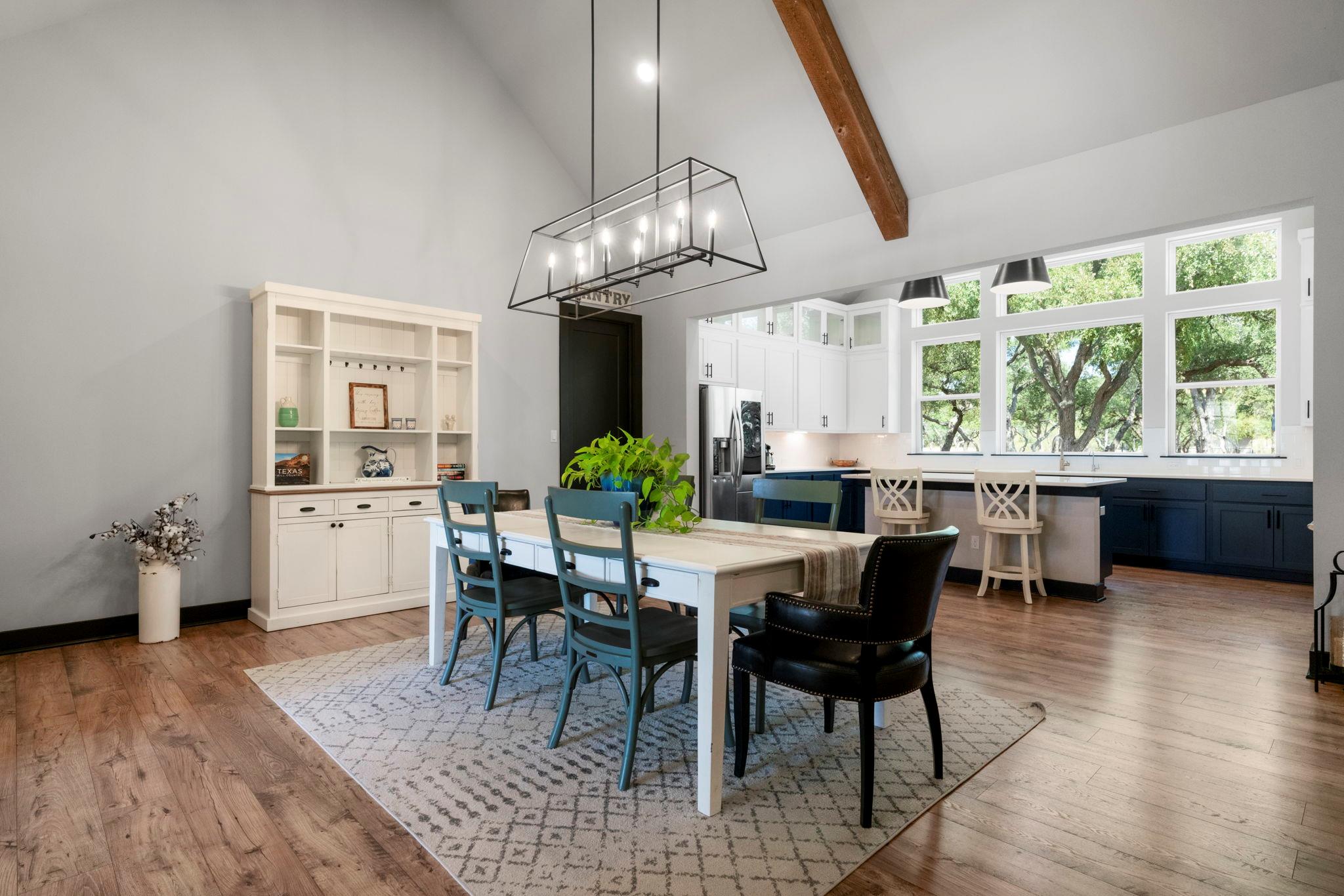 125 Brown Saddle Cv, Driftwood, TX 78619