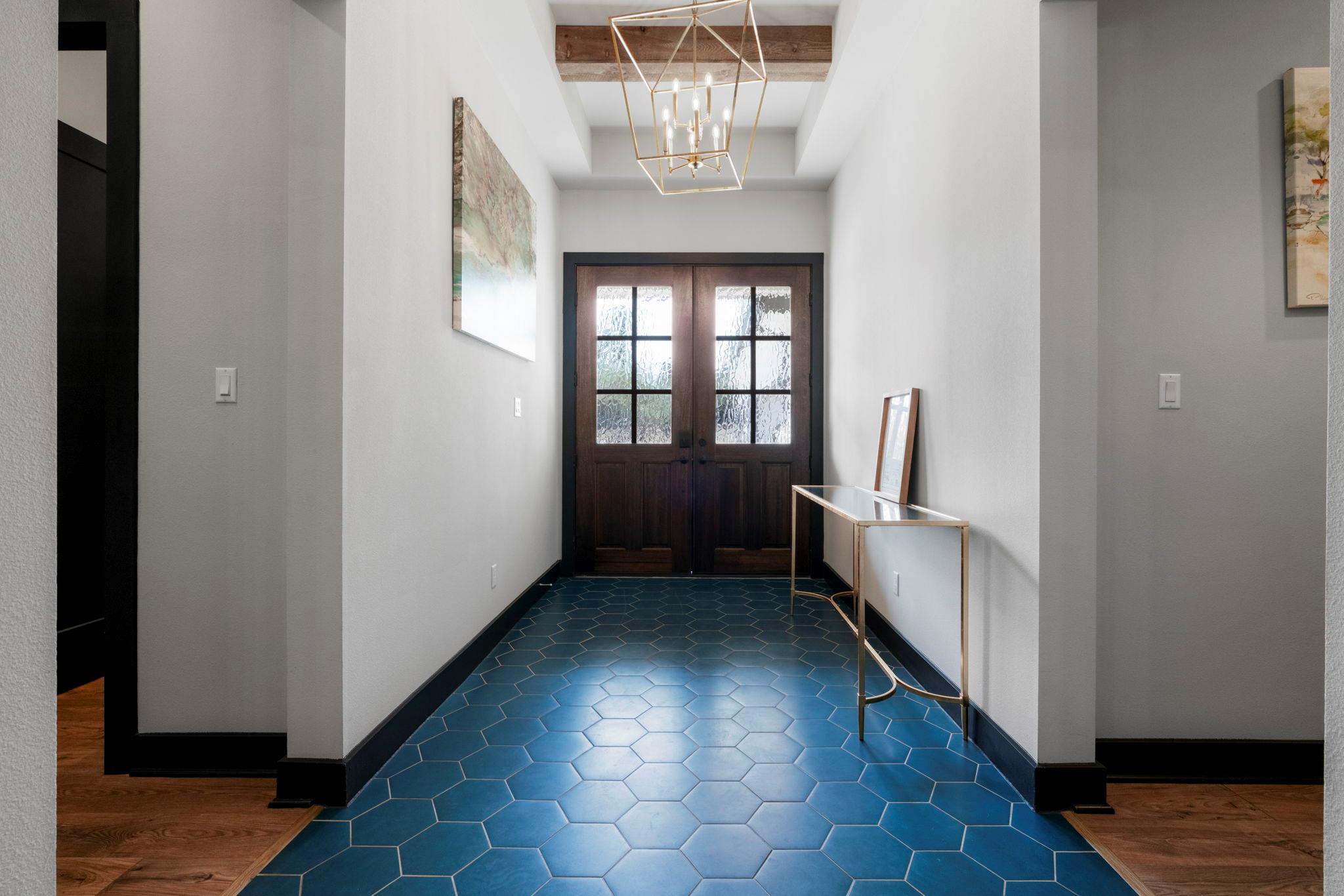 125 Brown Saddle Cv, Driftwood, TX 78619