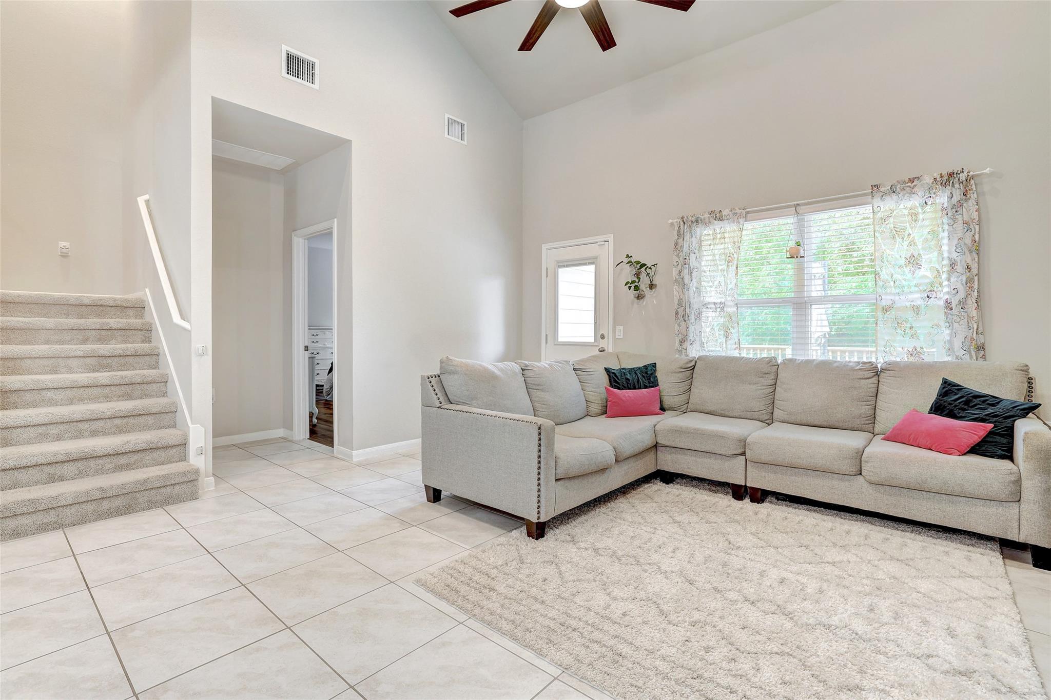 6709 Branrust Dr, Austin, TX 78744