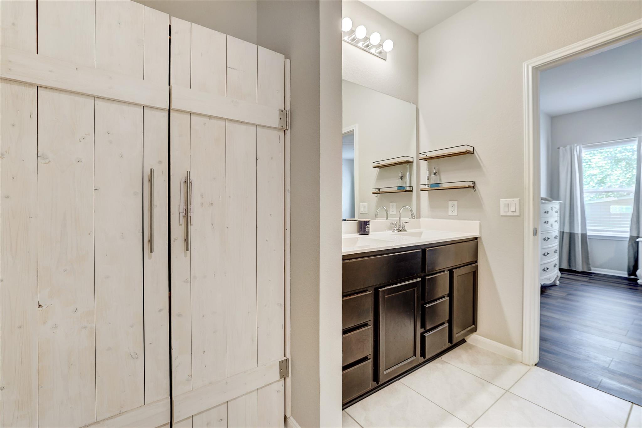 6709 Branrust Dr, Austin, TX 78744