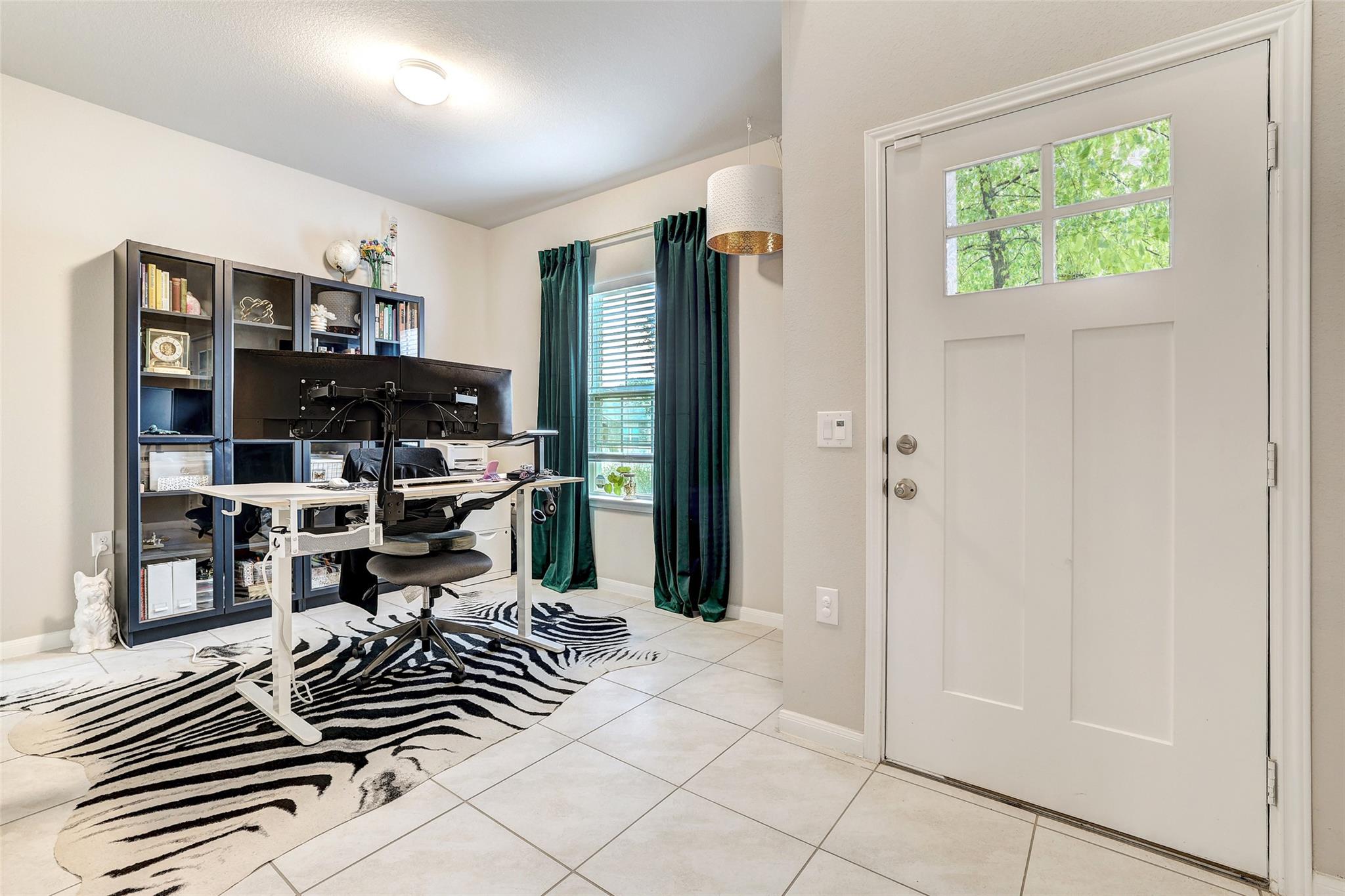 6709 Branrust Dr, Austin, TX 78744