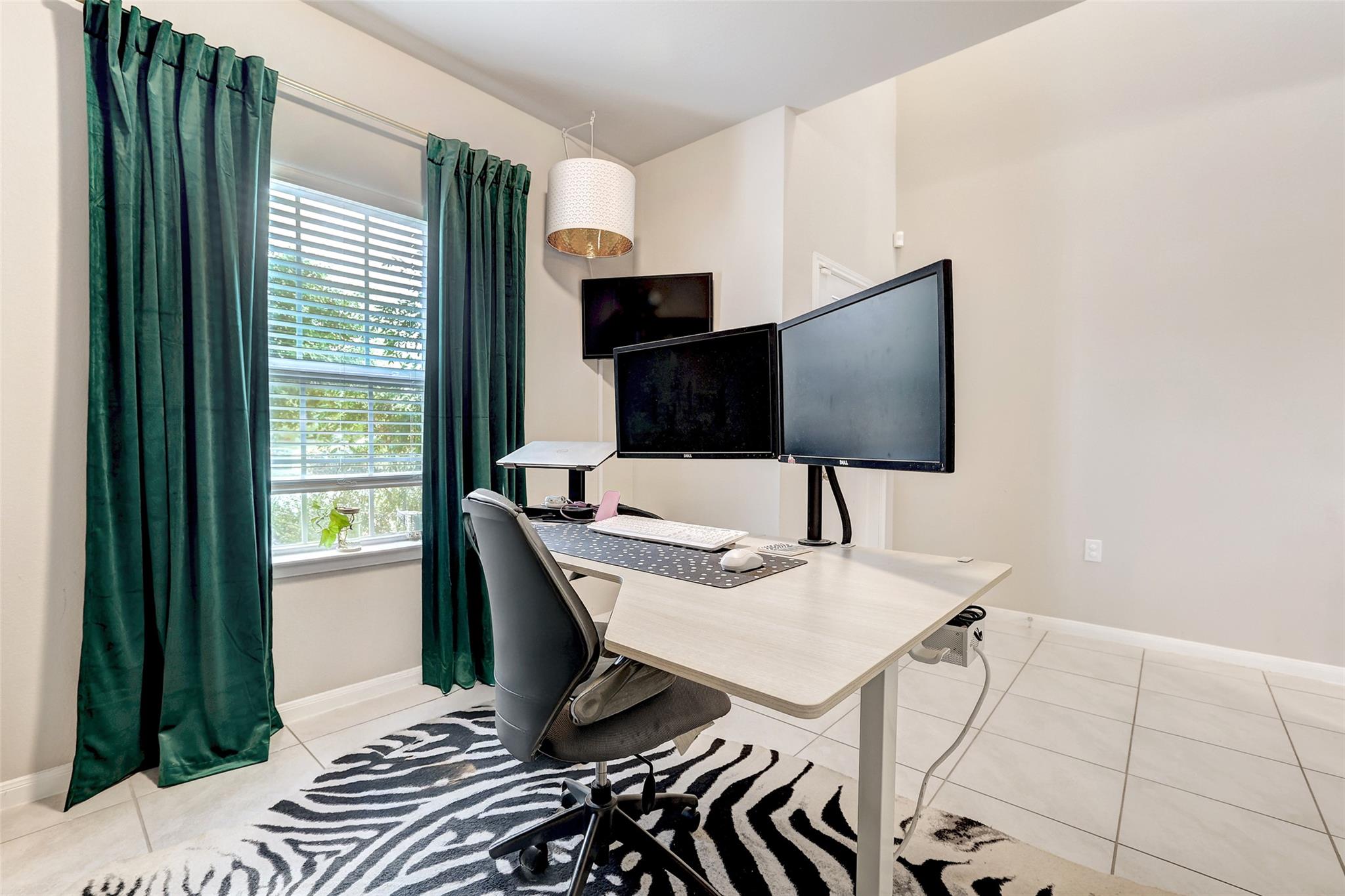 6709 Branrust Dr, Austin, TX 78744