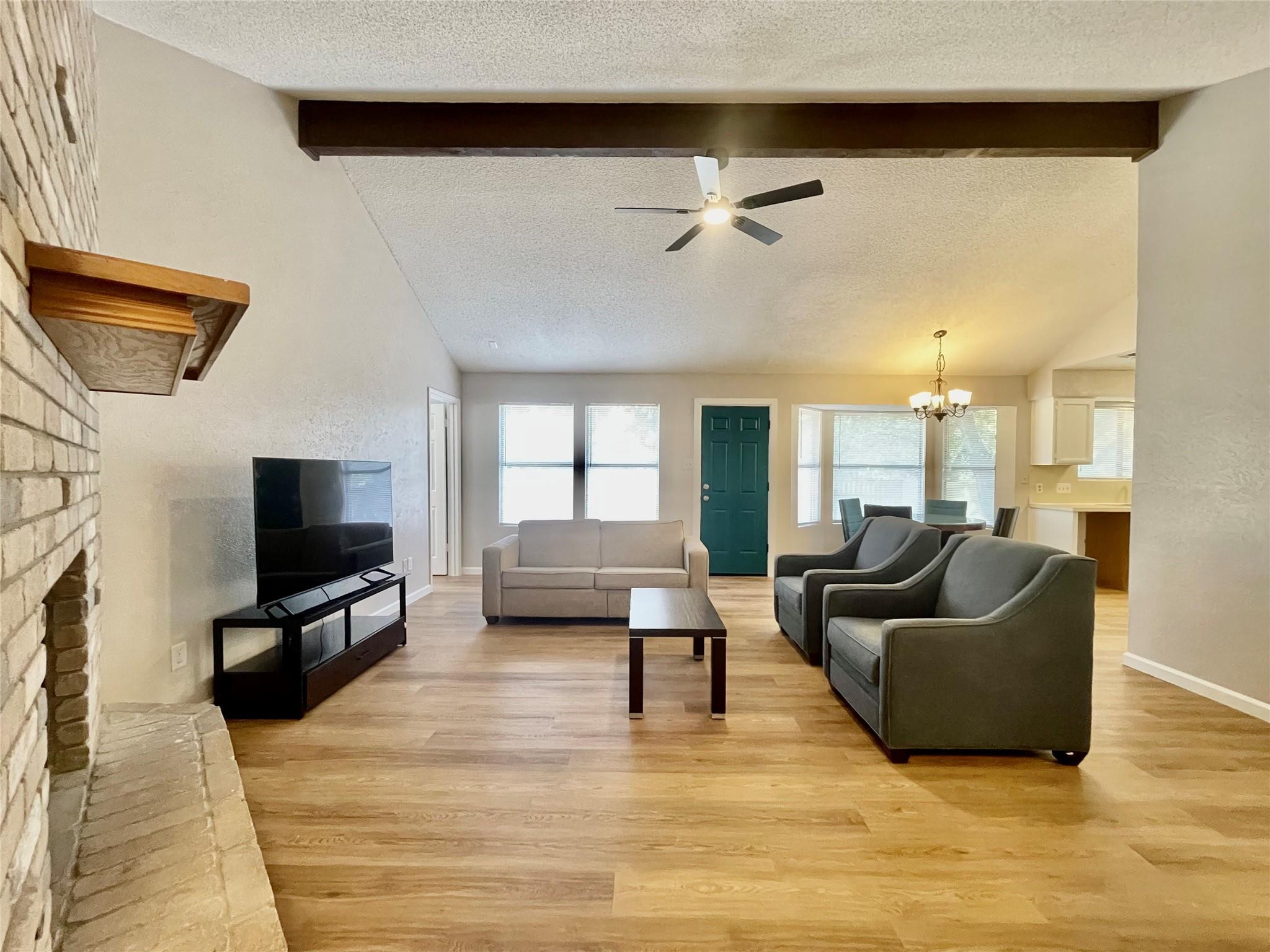 2003 Lisa Ln, San Marcos, TX 78666